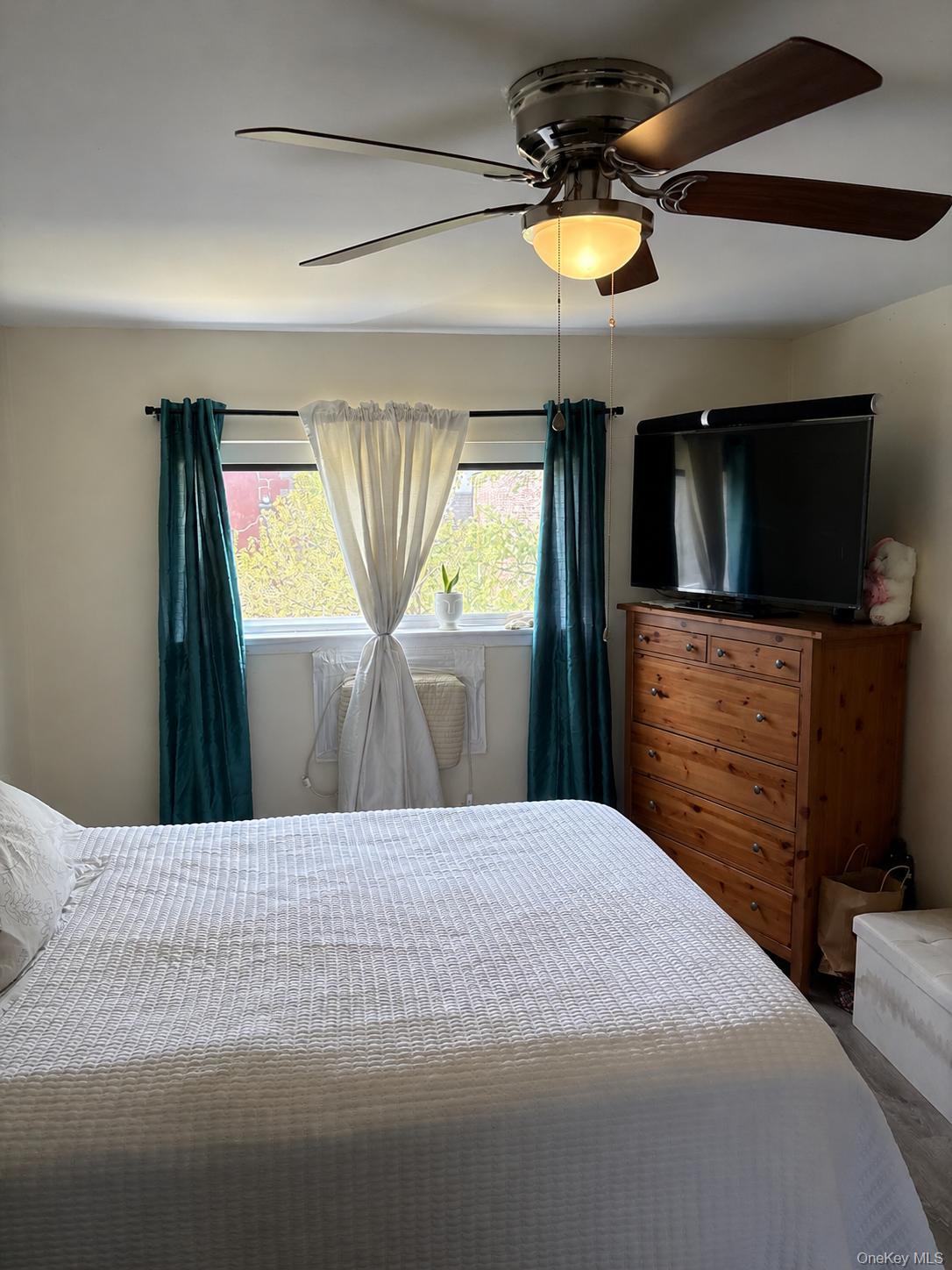 277 Graff Avenue – For Sale photo 5