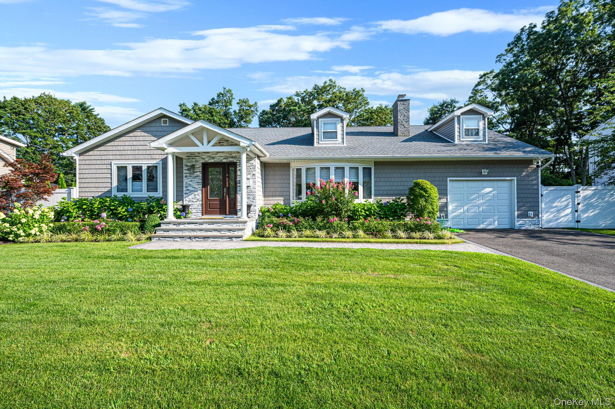 61 Lauren Avenue – For Sale