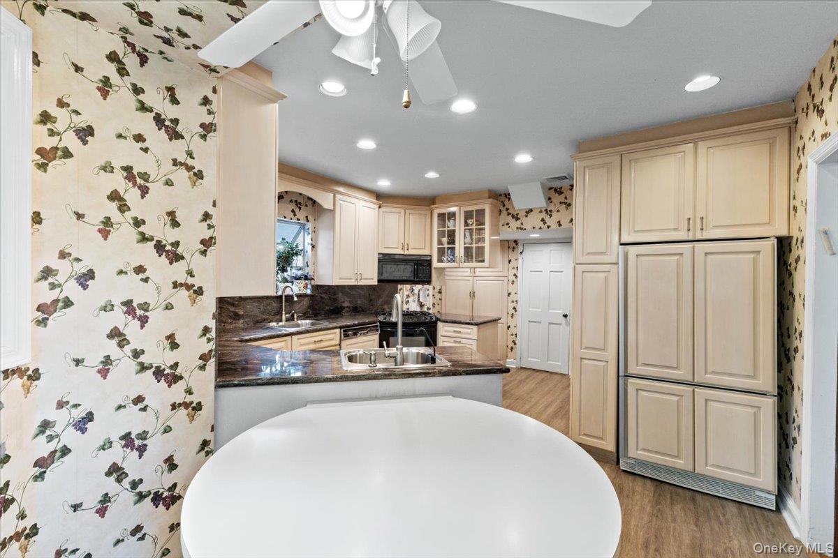 8507 Avon Street – For Sale photo 18