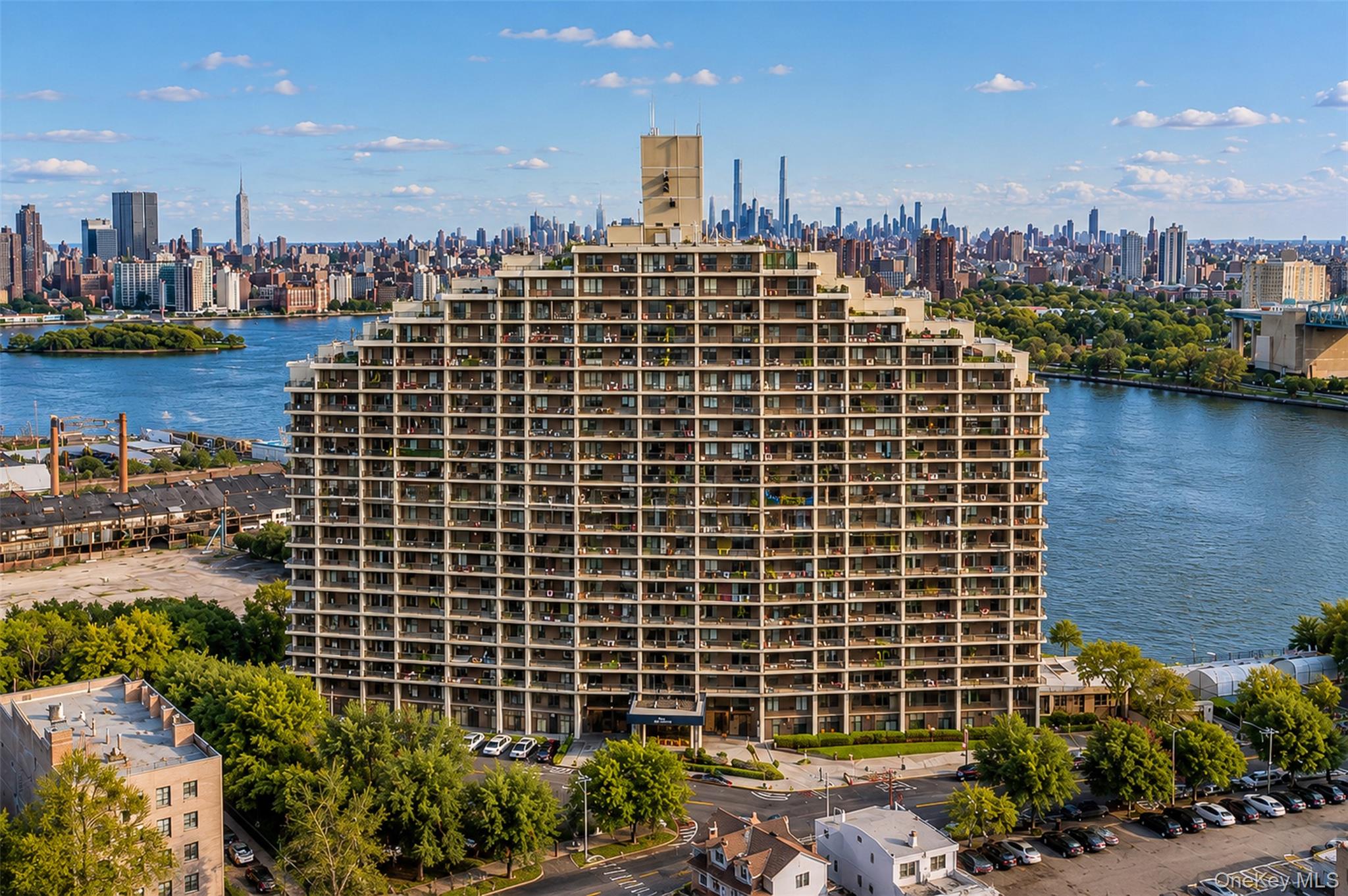 25-40 Shore Boulevard, Unit 15Q