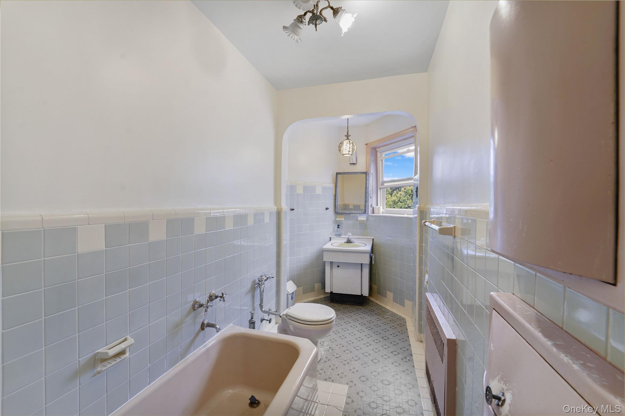 1402 E 37th Street – For Sale photo 12