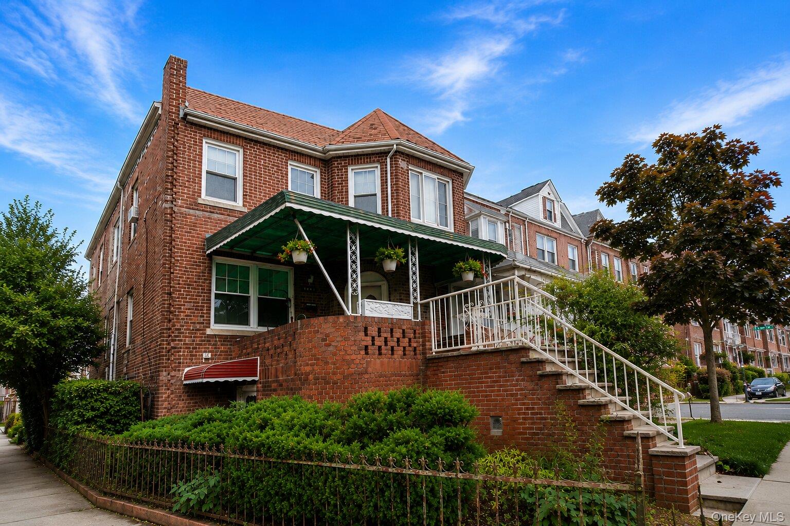 1402 E 37th Street – For Sale