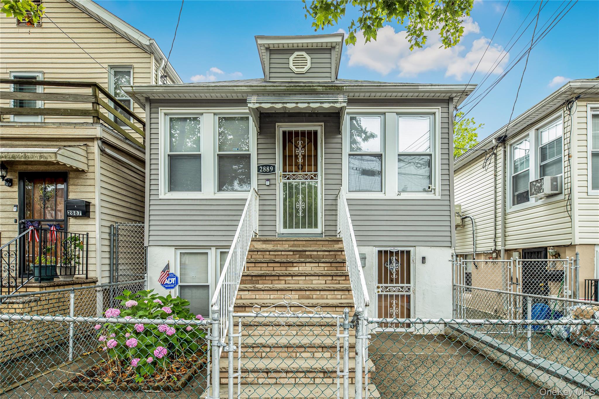 2889 Zulette Avenue – For Sale photo 3