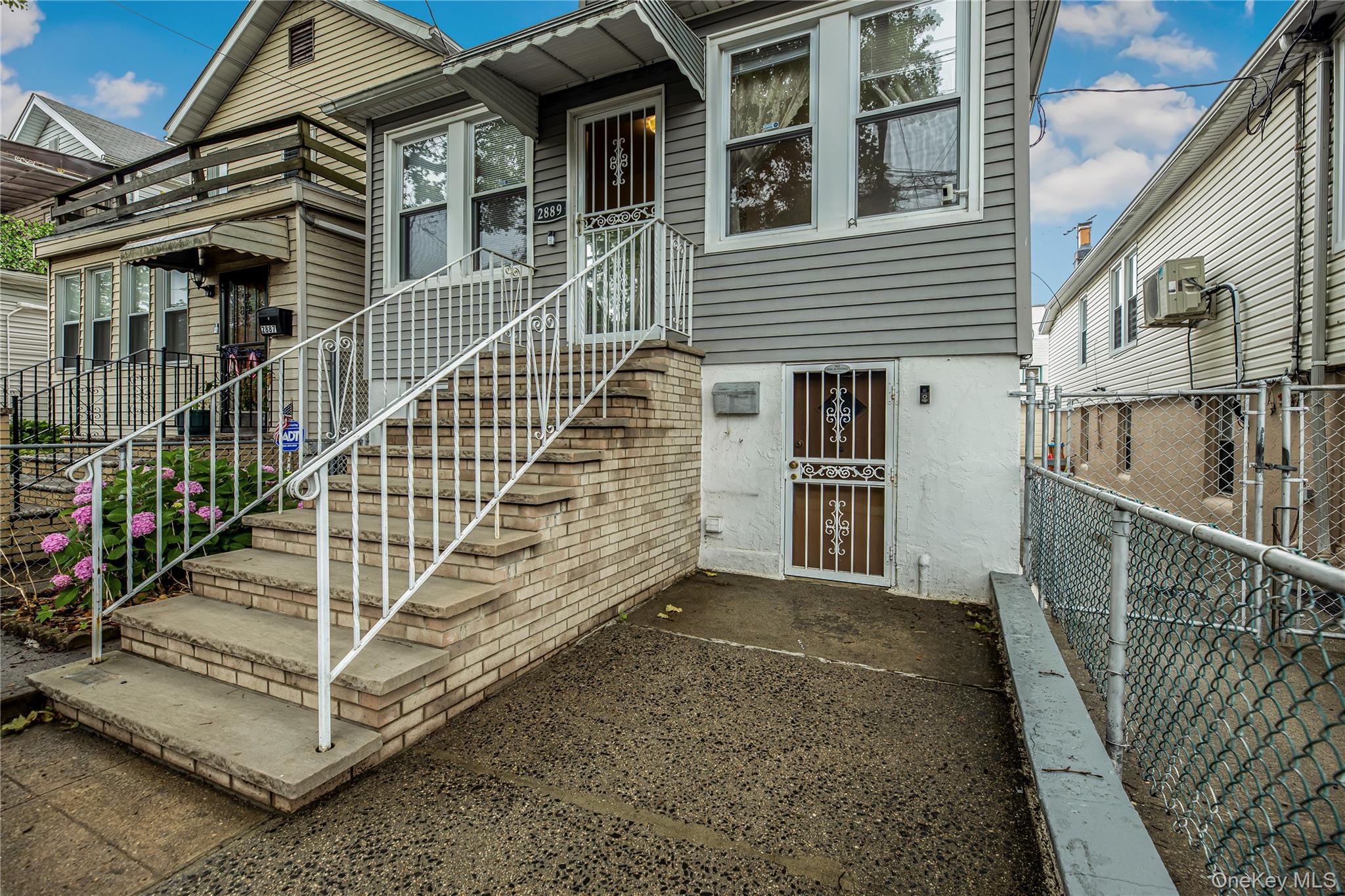 2889 Zulette Avenue – For Sale photo 29