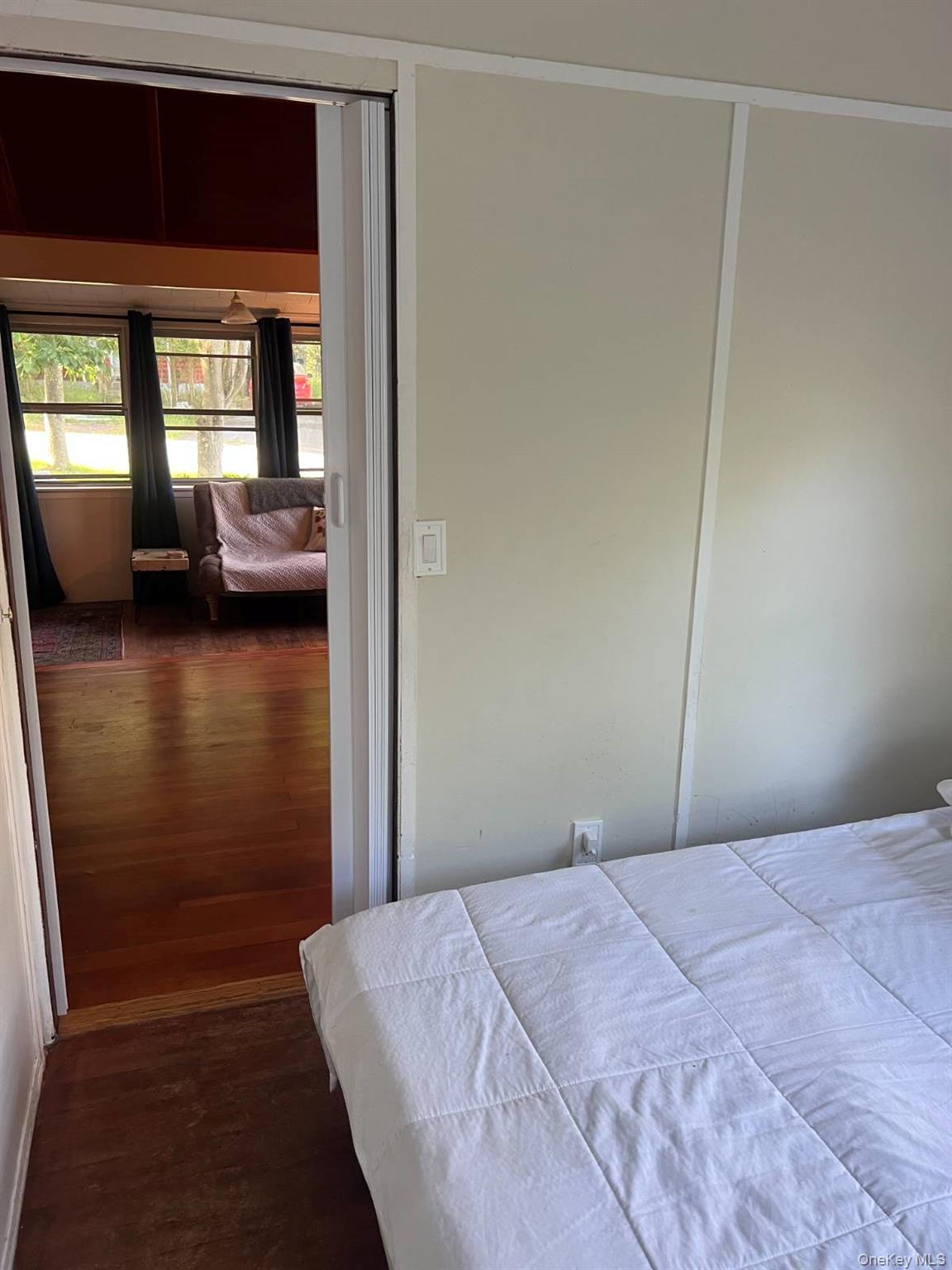 118 E Thompson Place – For Sale photo 17