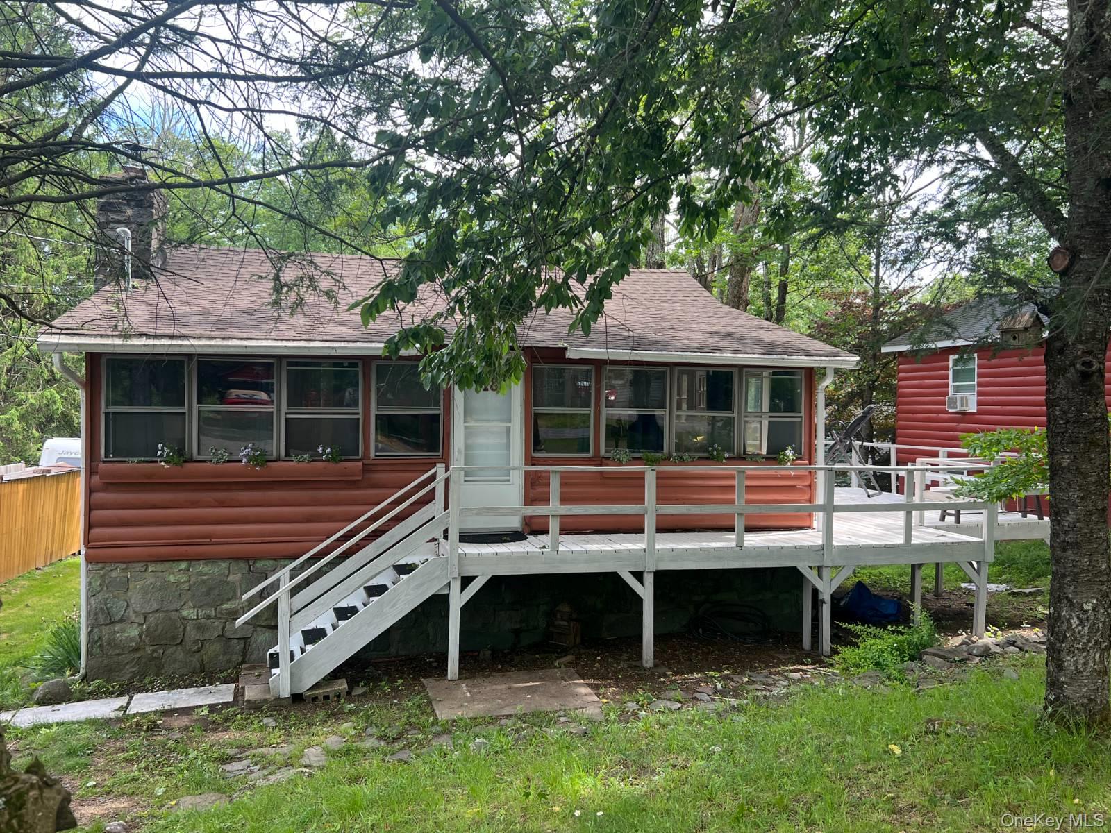 118 E Thompson Place – For Sale