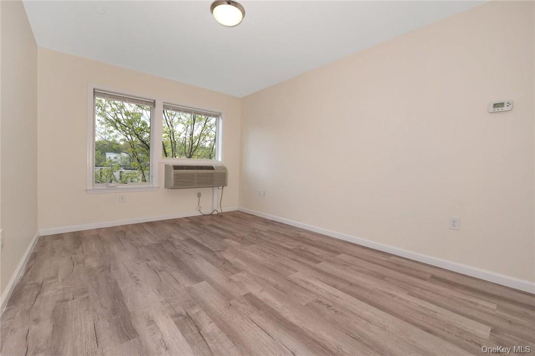 68 Lake Street, Unit 305 photo 7