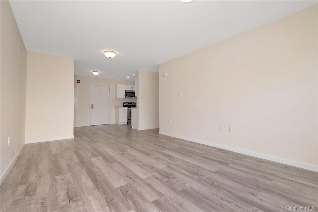 68 Lake Street, Unit 305 photo 11