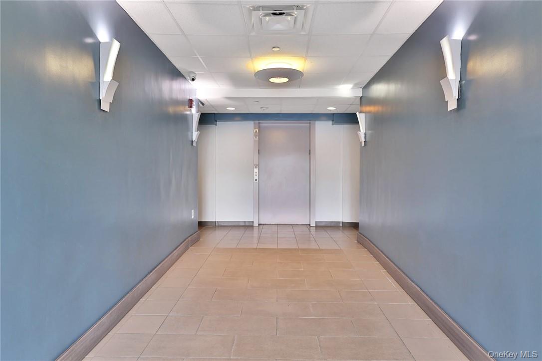 68 Lake Street, Unit 305 photo 26