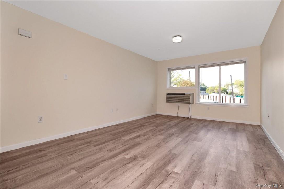 68 Lake Street, Unit 305 photo 10