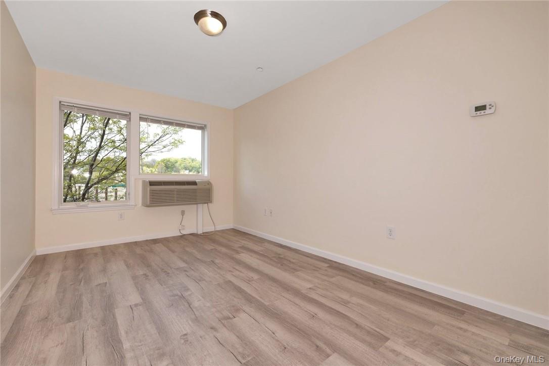 68 Lake Street, Unit 305 photo 5