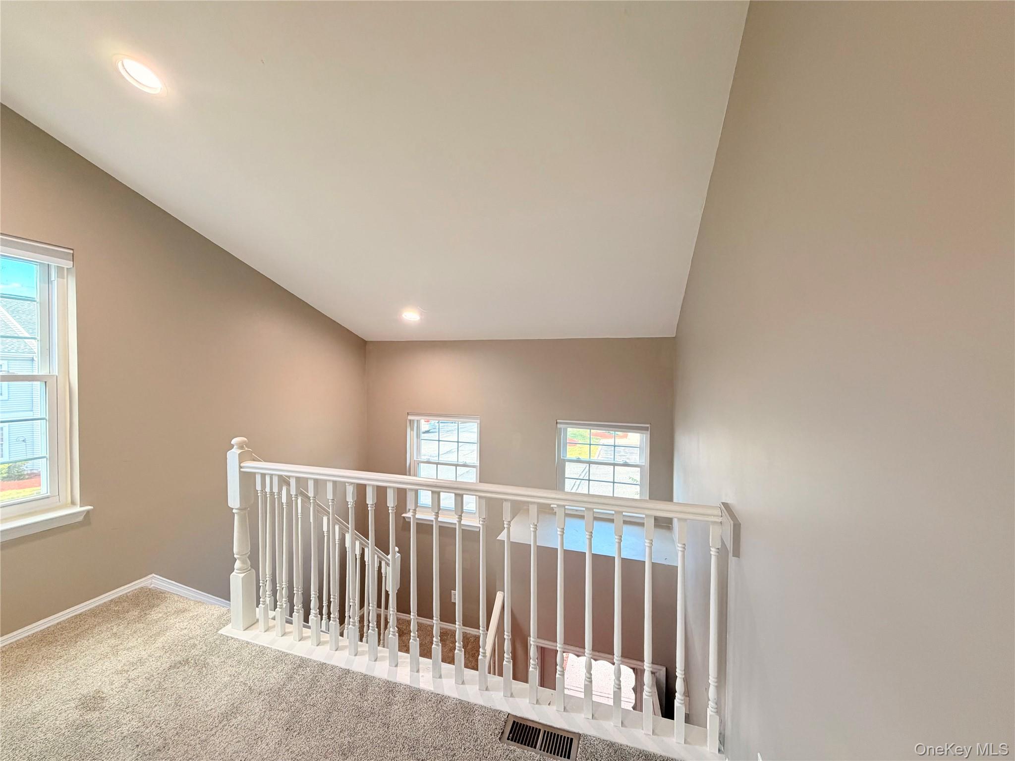 15 Kendal Lane – For Sale photo 12