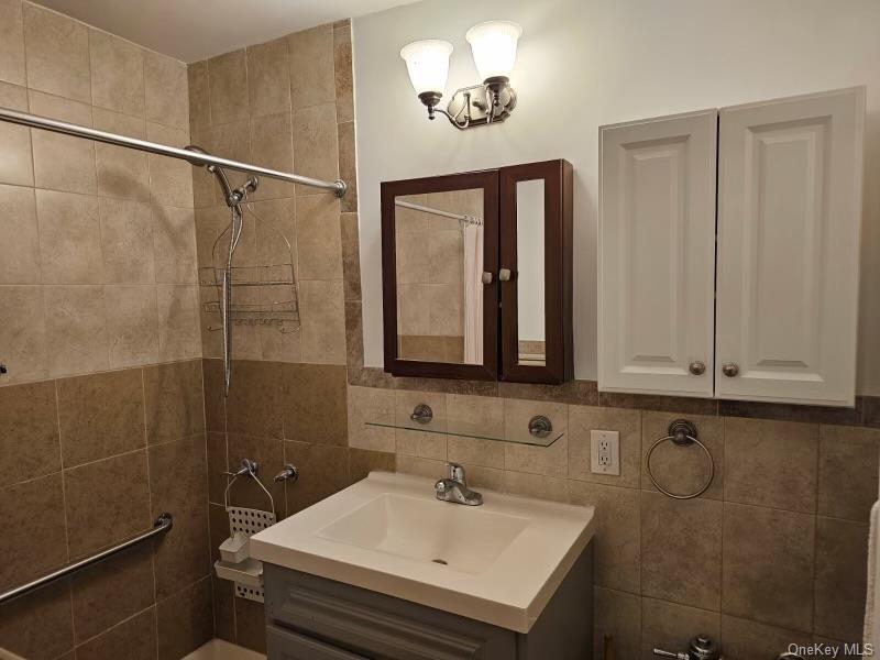 151-05 Cross Island Parkway, Unit 3E photo 14