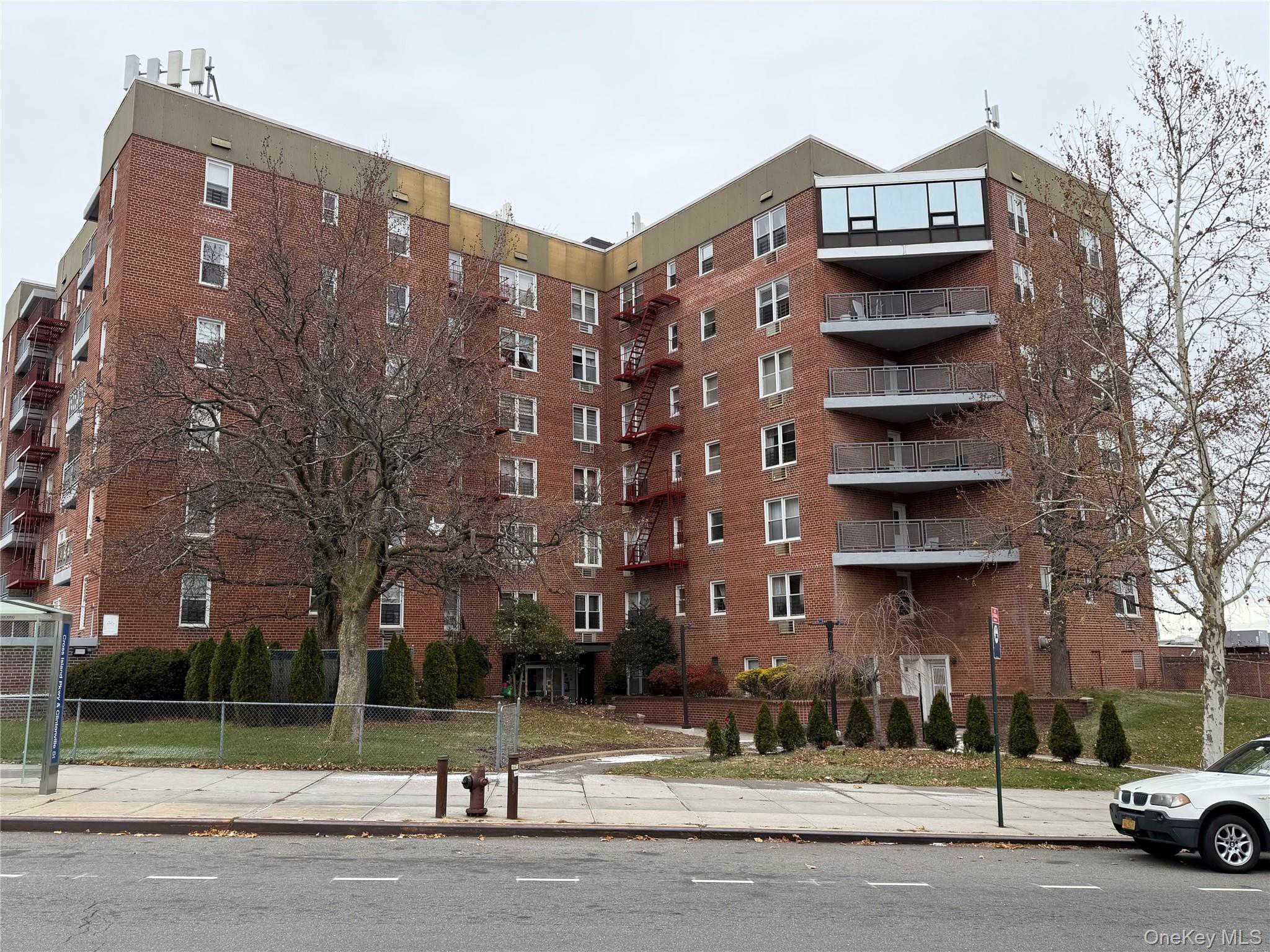 151-05 Cross Island Parkway, Unit 3E photo 23