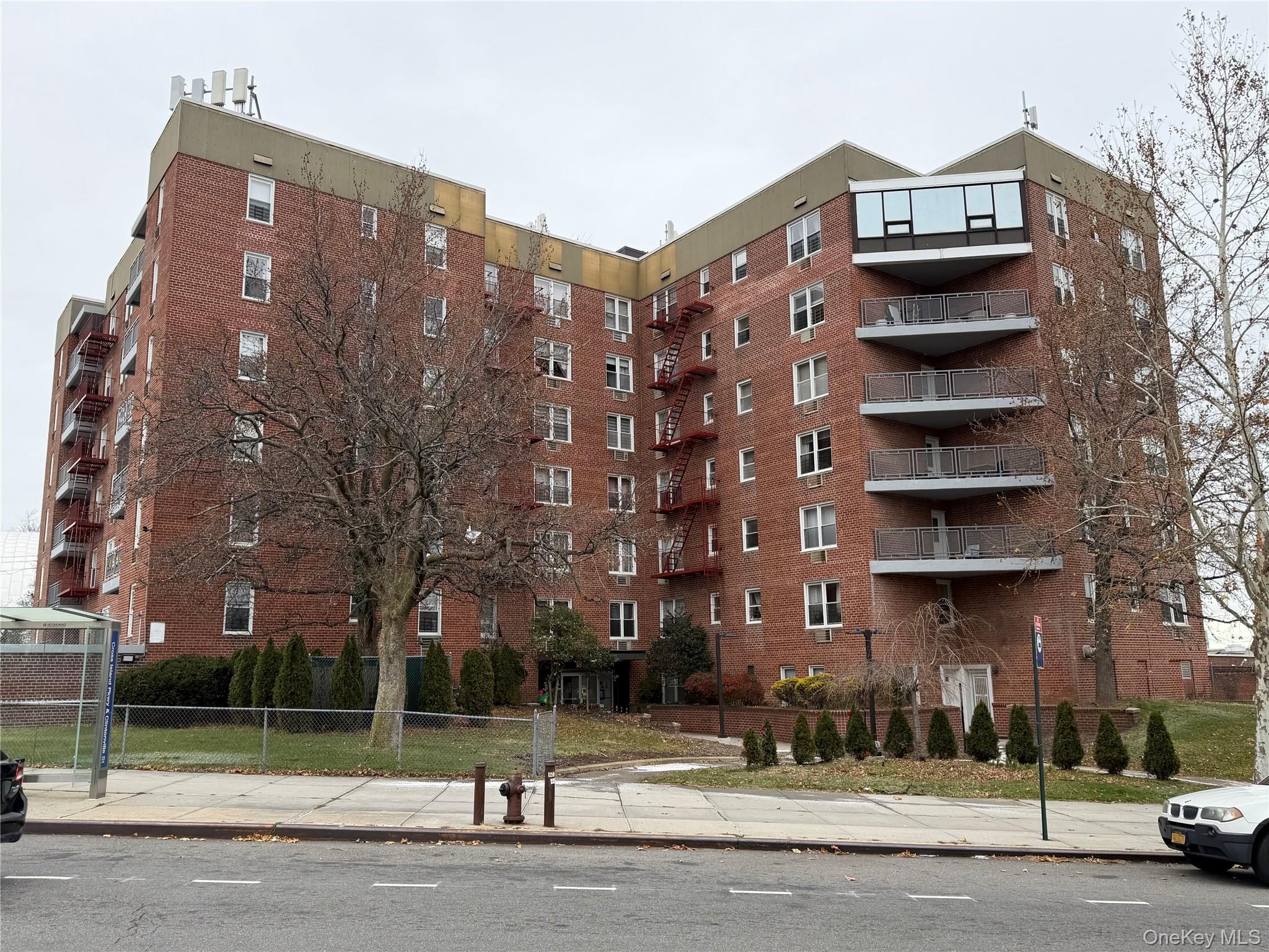151-05 Cross Island Parkway, Unit 3E photo 24