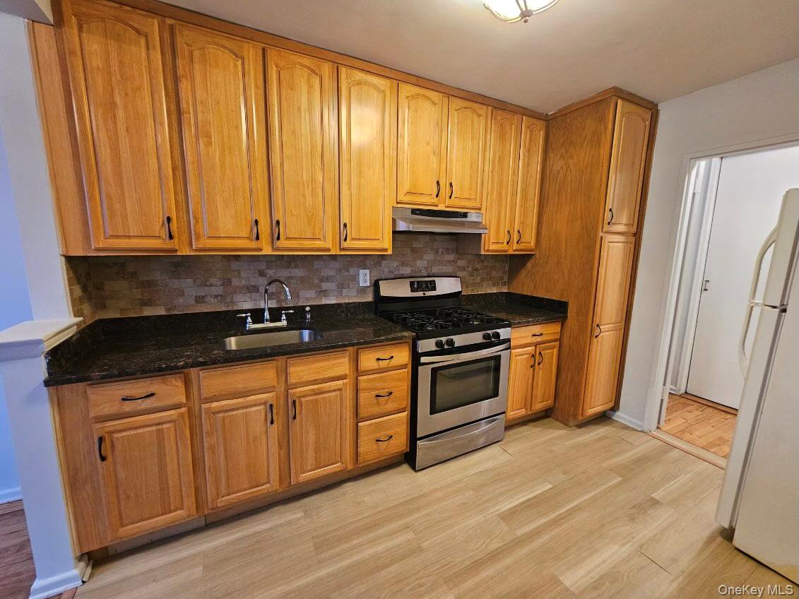 151-05 Cross Island Parkway, Unit 3E