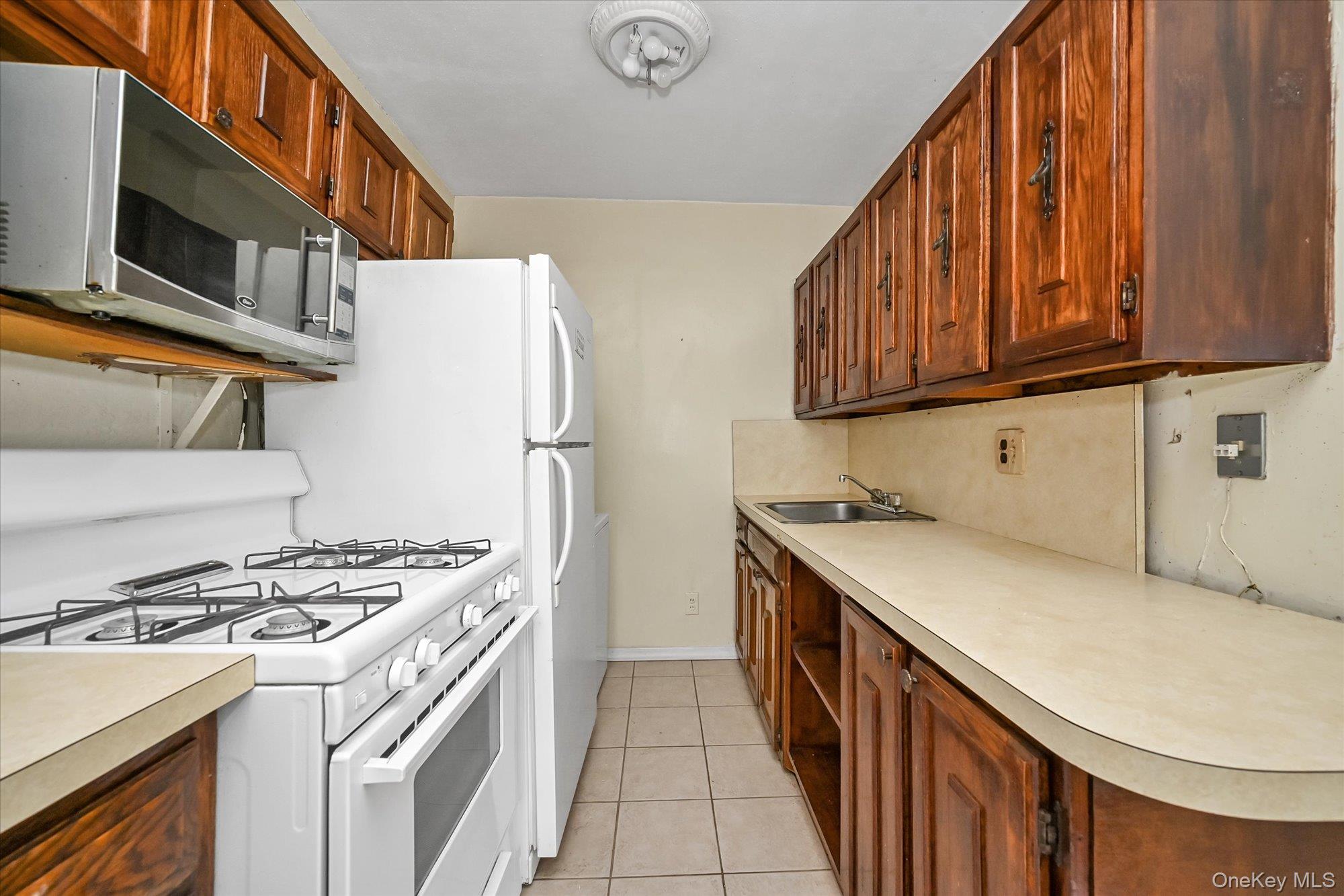 16051 17th Avenue, Unit Lower photo 5