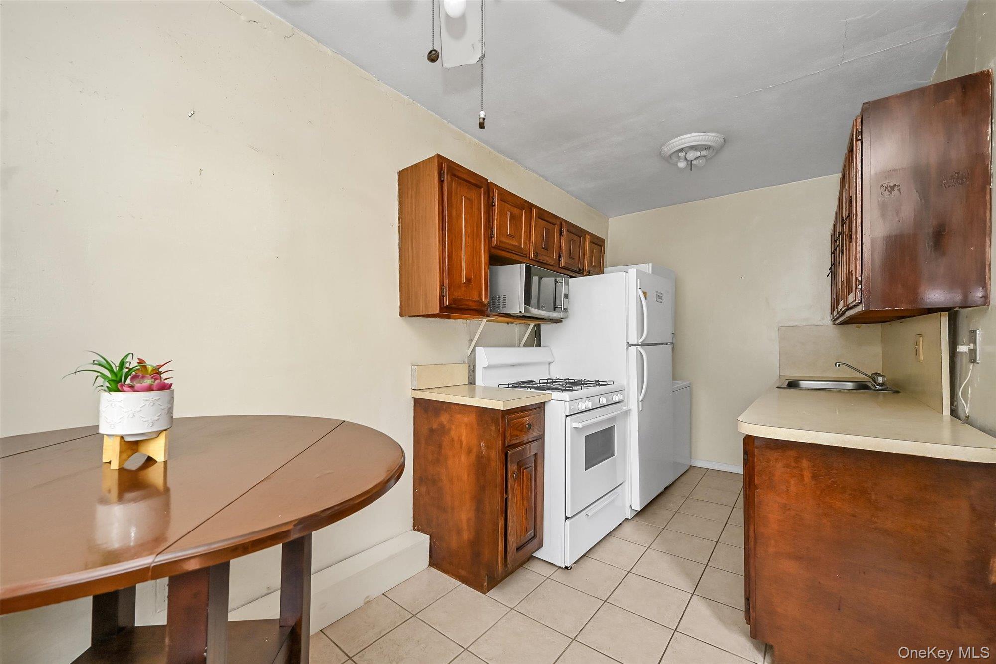 16051 17th Avenue, Unit Lower photo 6