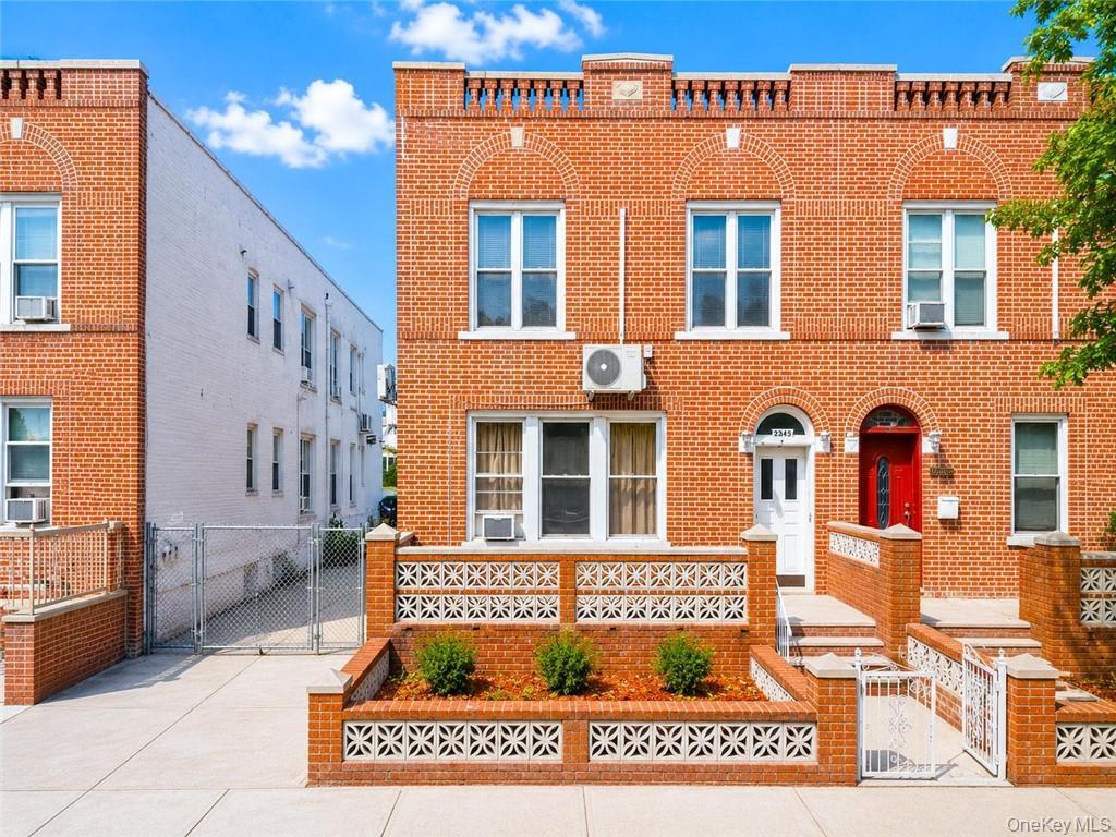 2343 E 22nd Street – For Sale