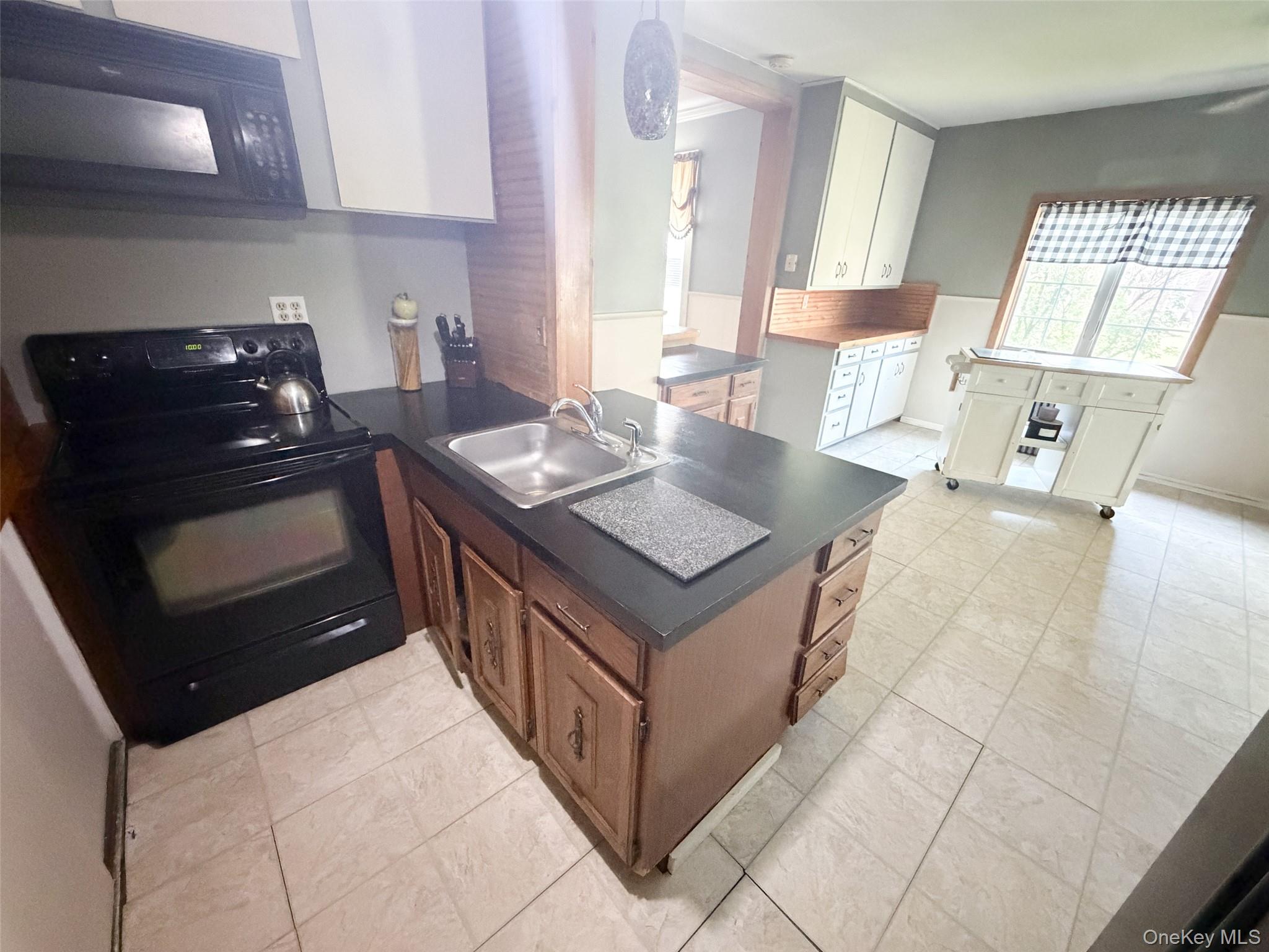 77 Rockland Road – For Sale photo 5