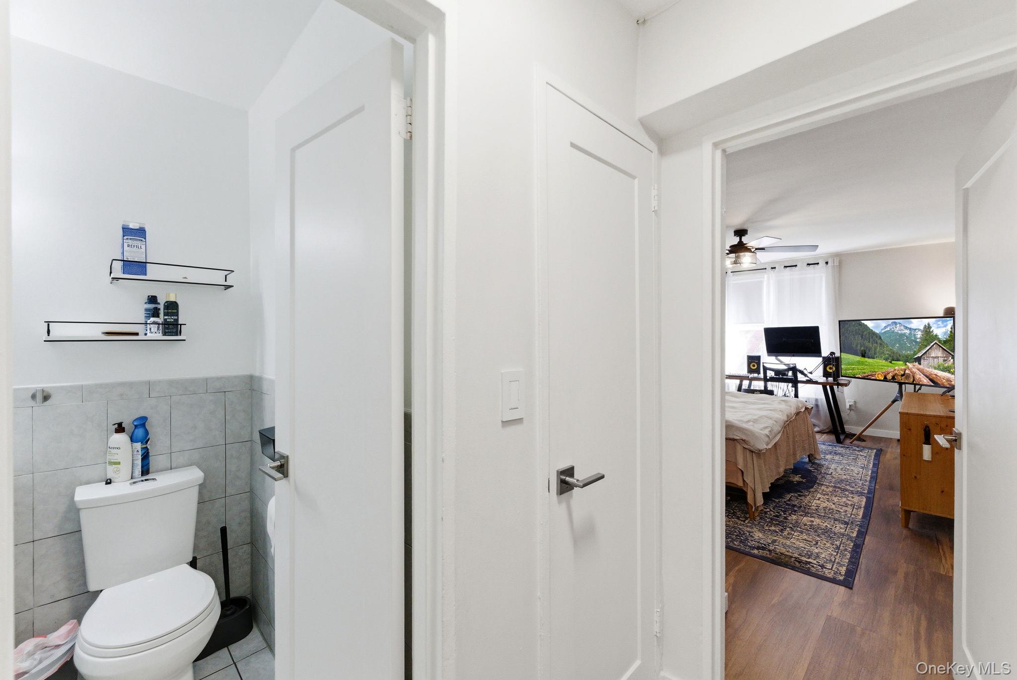 250 N Broadway, Unit 5B photo 12