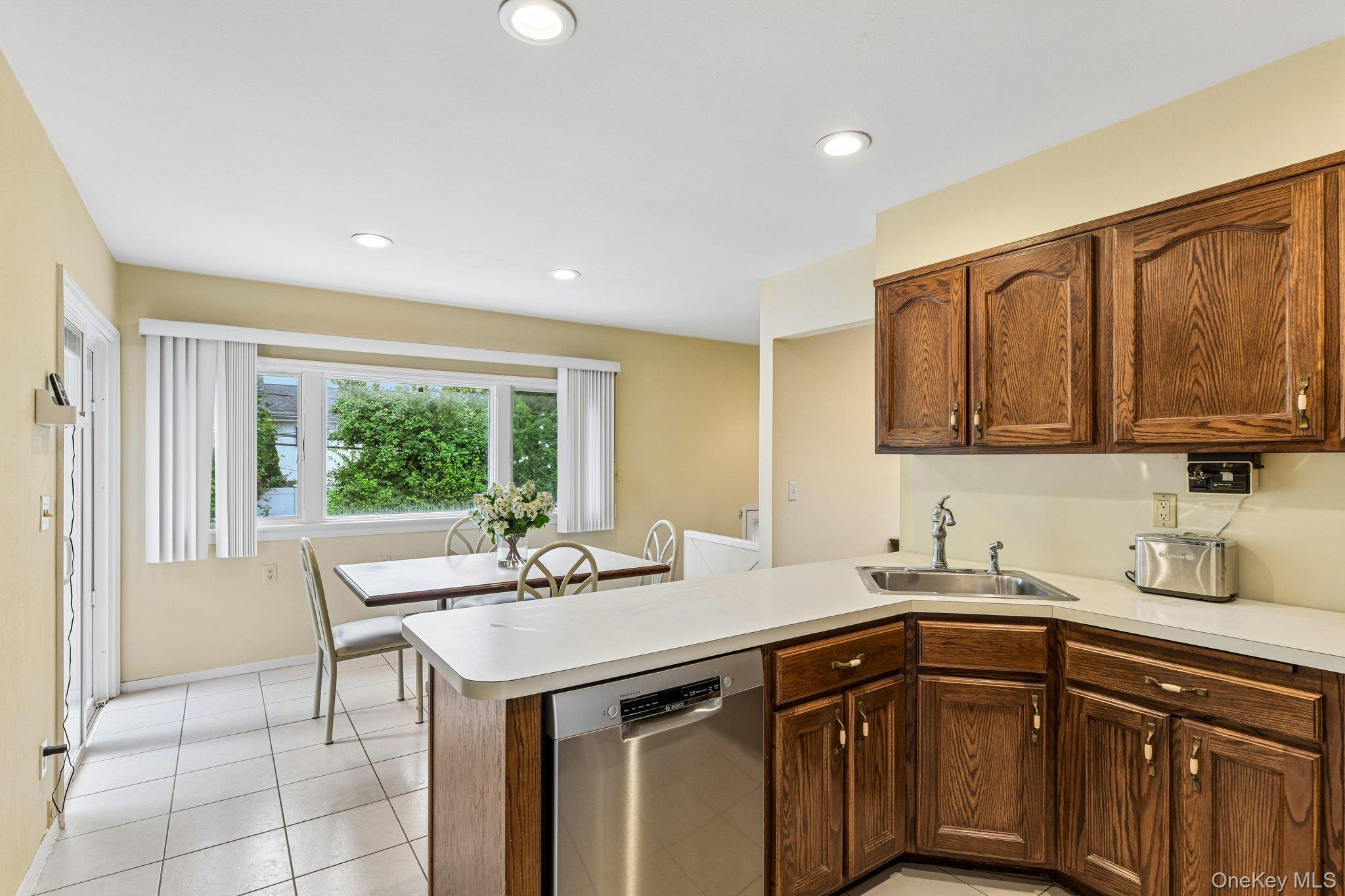 14 Gloria Place – For Sale photo 9