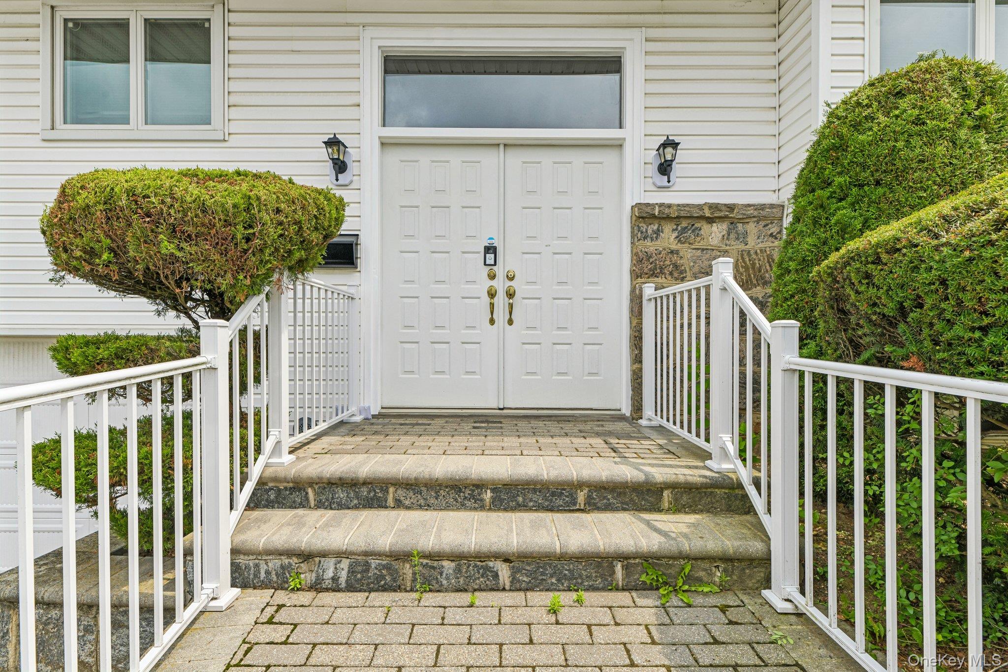 14 Gloria Place – For Sale photo 3