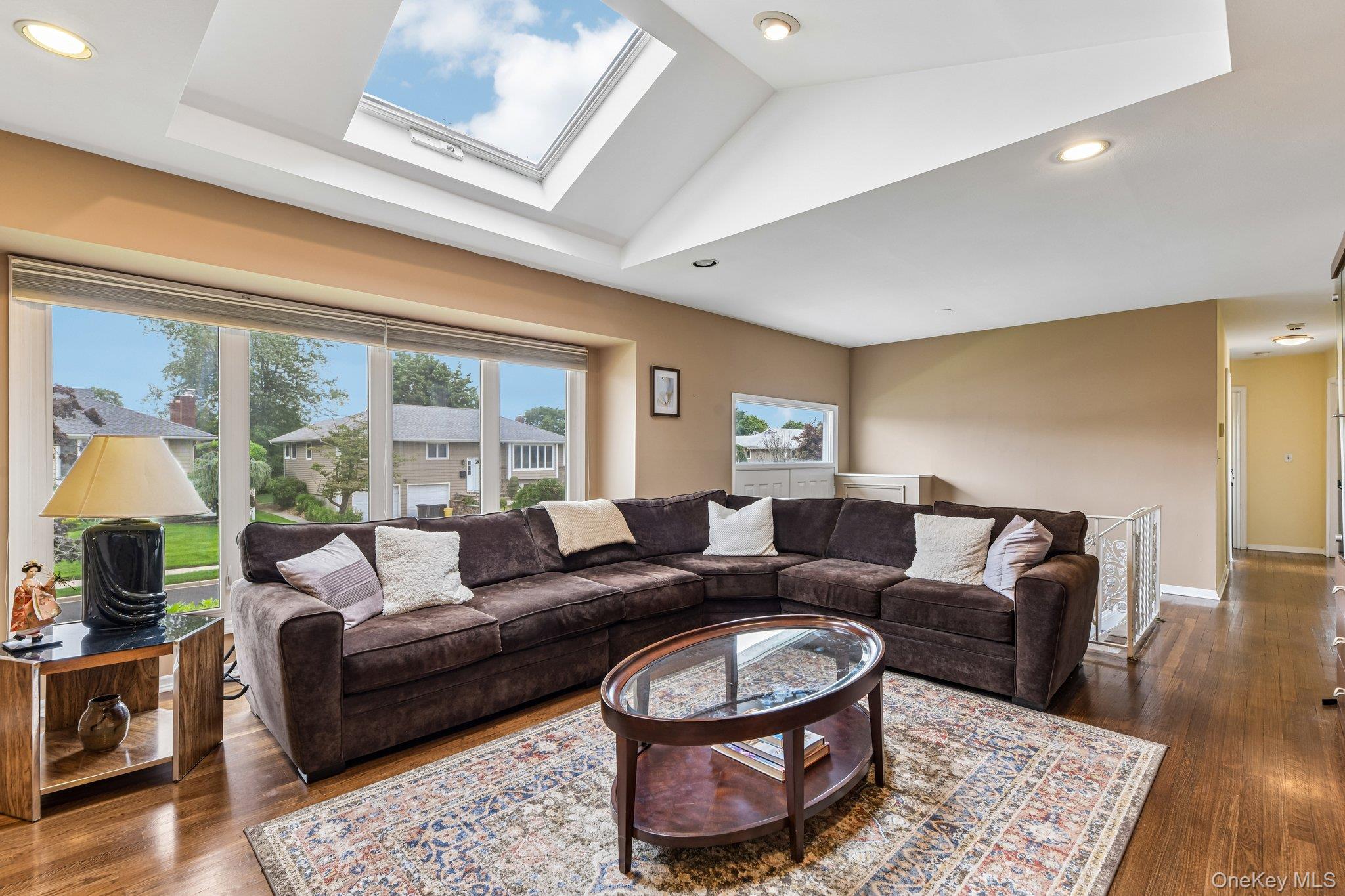 14 Gloria Place – For Sale photo 5