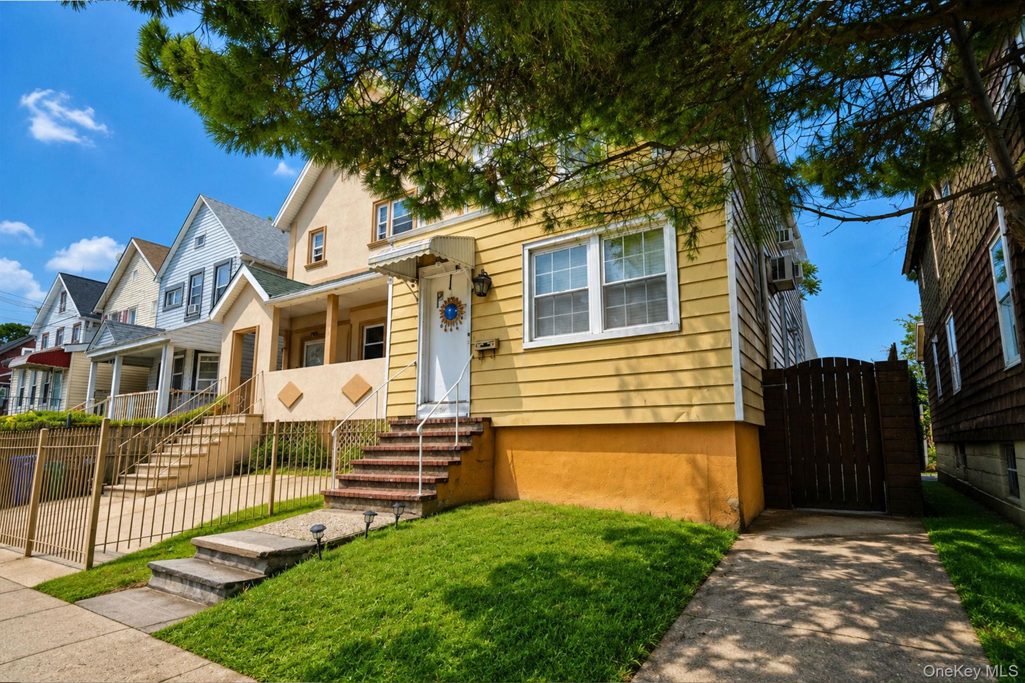 34 Simonson Place – For Sale