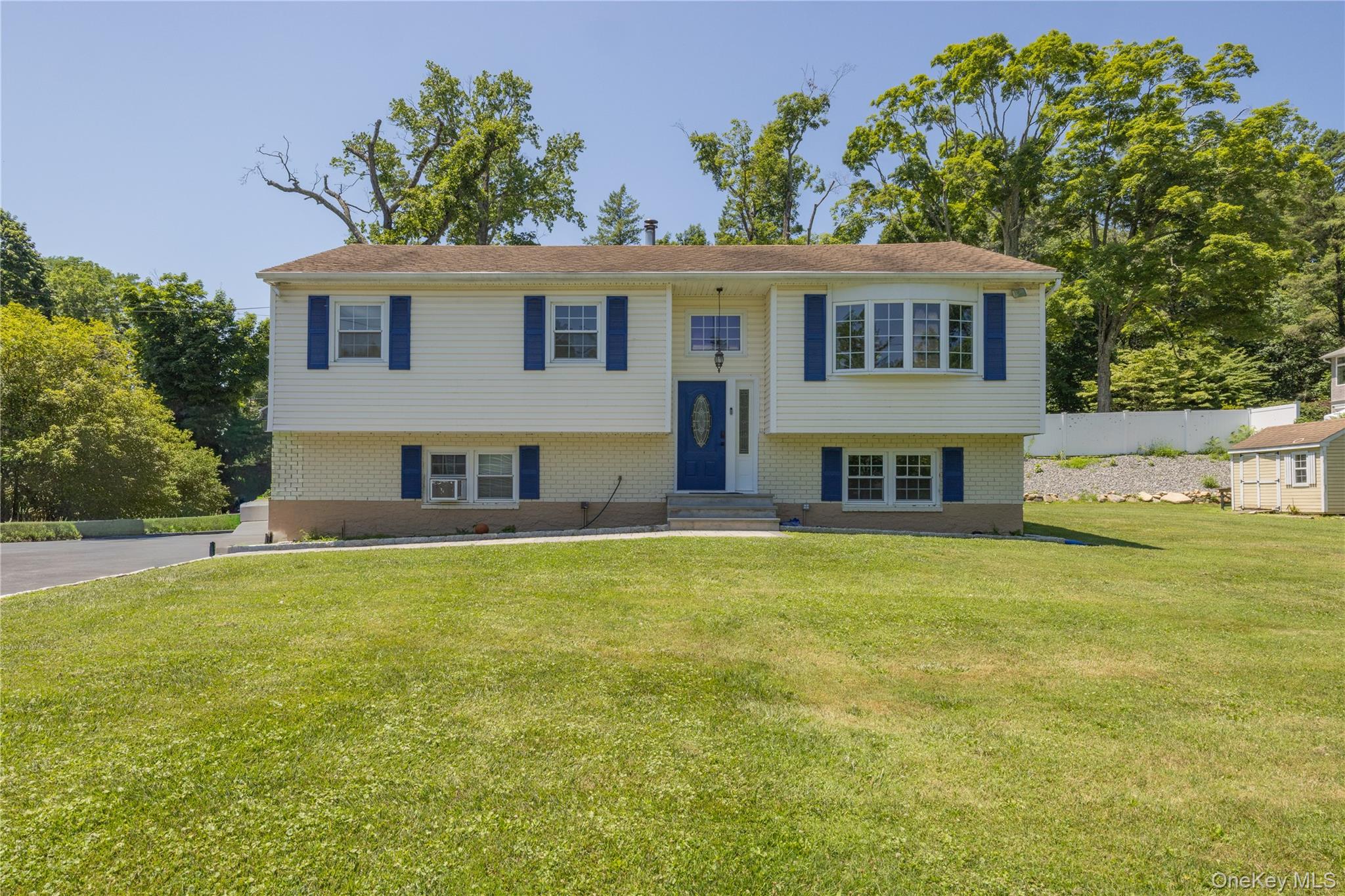 3709 Foothill Street – For Sale photo 7