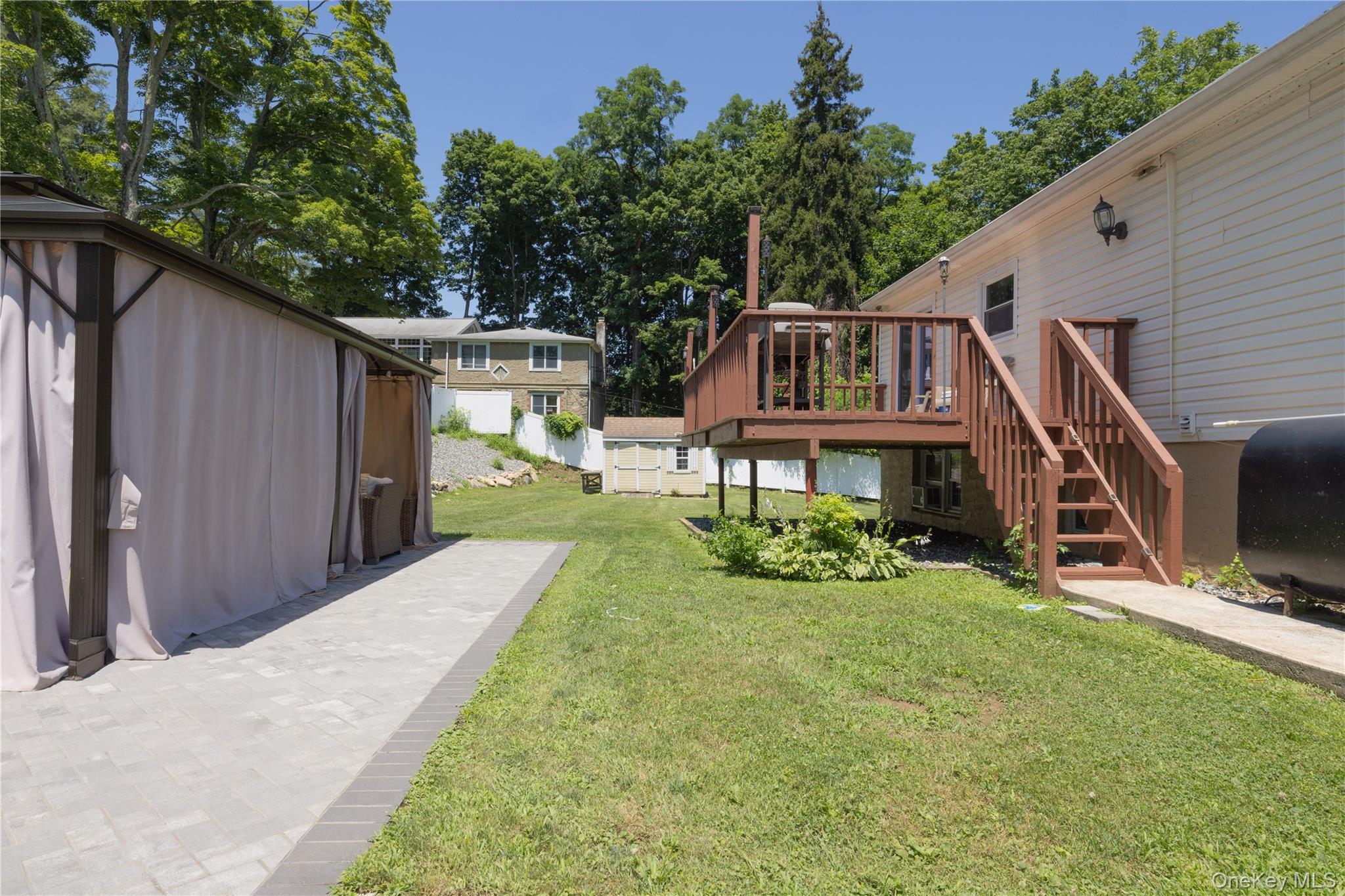 3709 Foothill Street – For Sale photo 33