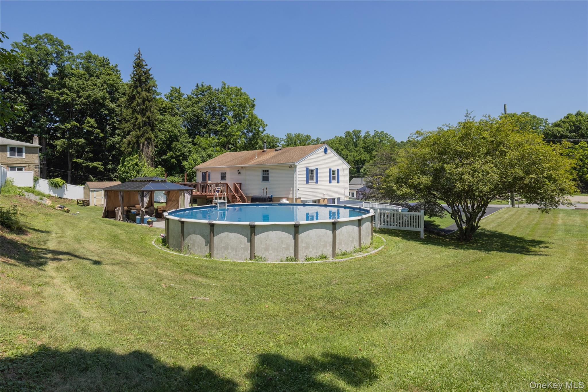 3709 Foothill Street – For Sale photo 5