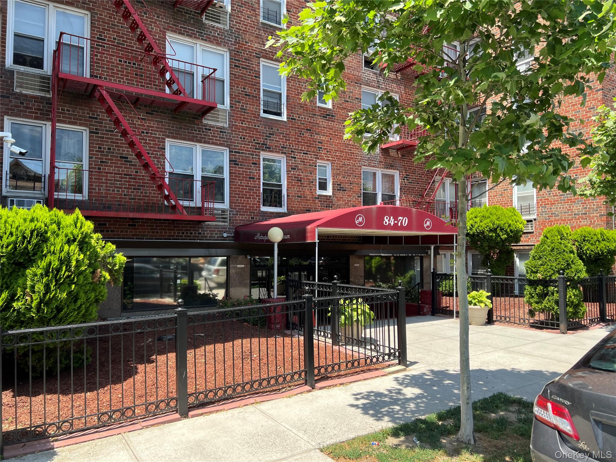 84-70 129th Street, Unit 5B photo 2