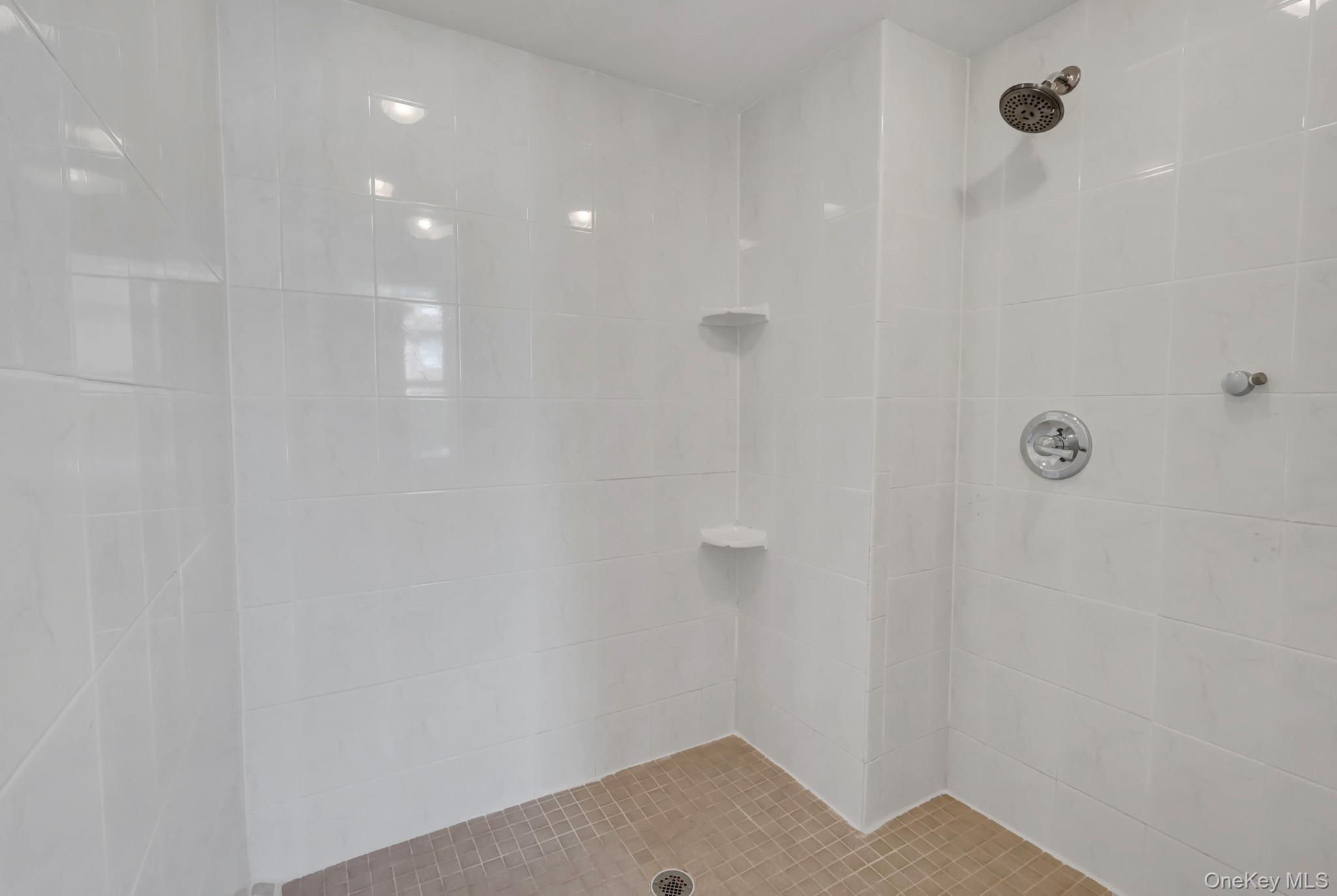 5 Columbia Street – For Sale photo 13