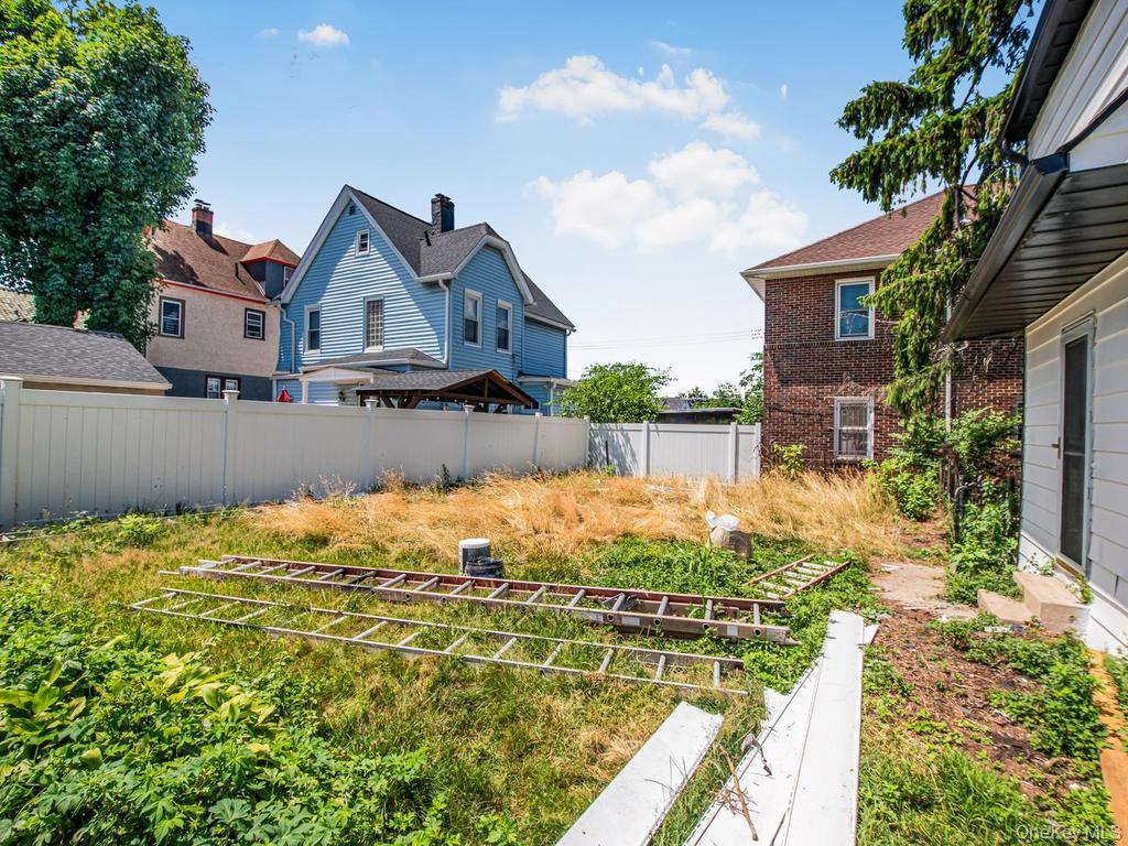 484 E 5th Street – For Sale photo 18