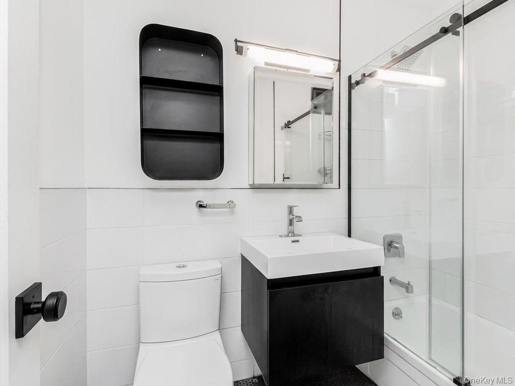 2750 Johnson Avenue, Unit 4 photo 11