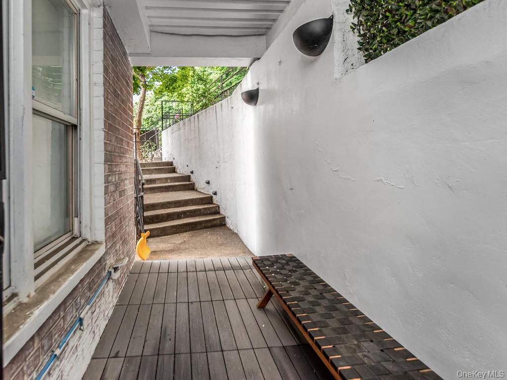 2750 Johnson Avenue, Unit 4 photo 13