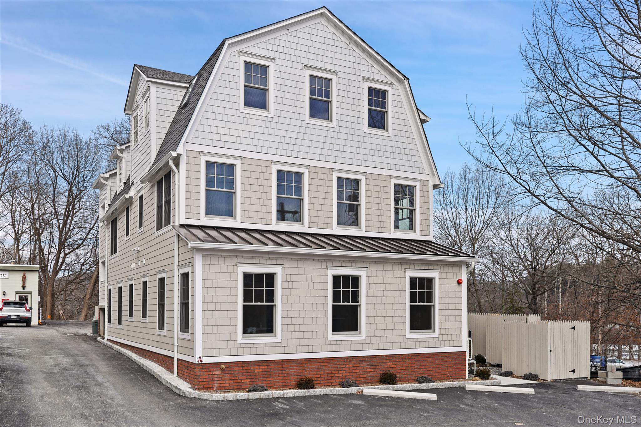 5 Edgemont Road, Unit 1
