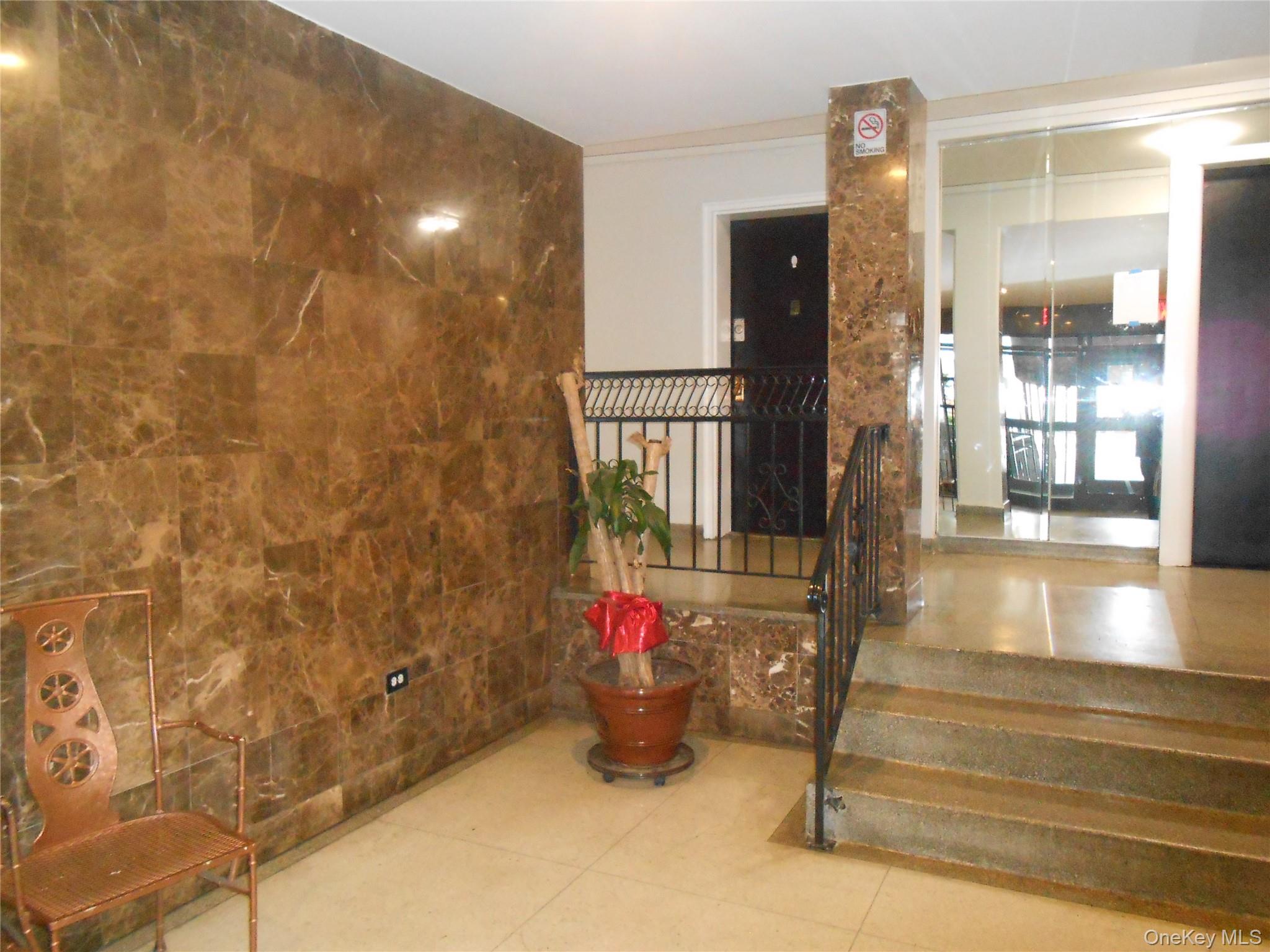131-11 Kew Gardens Road, Unit 5B photo 6
