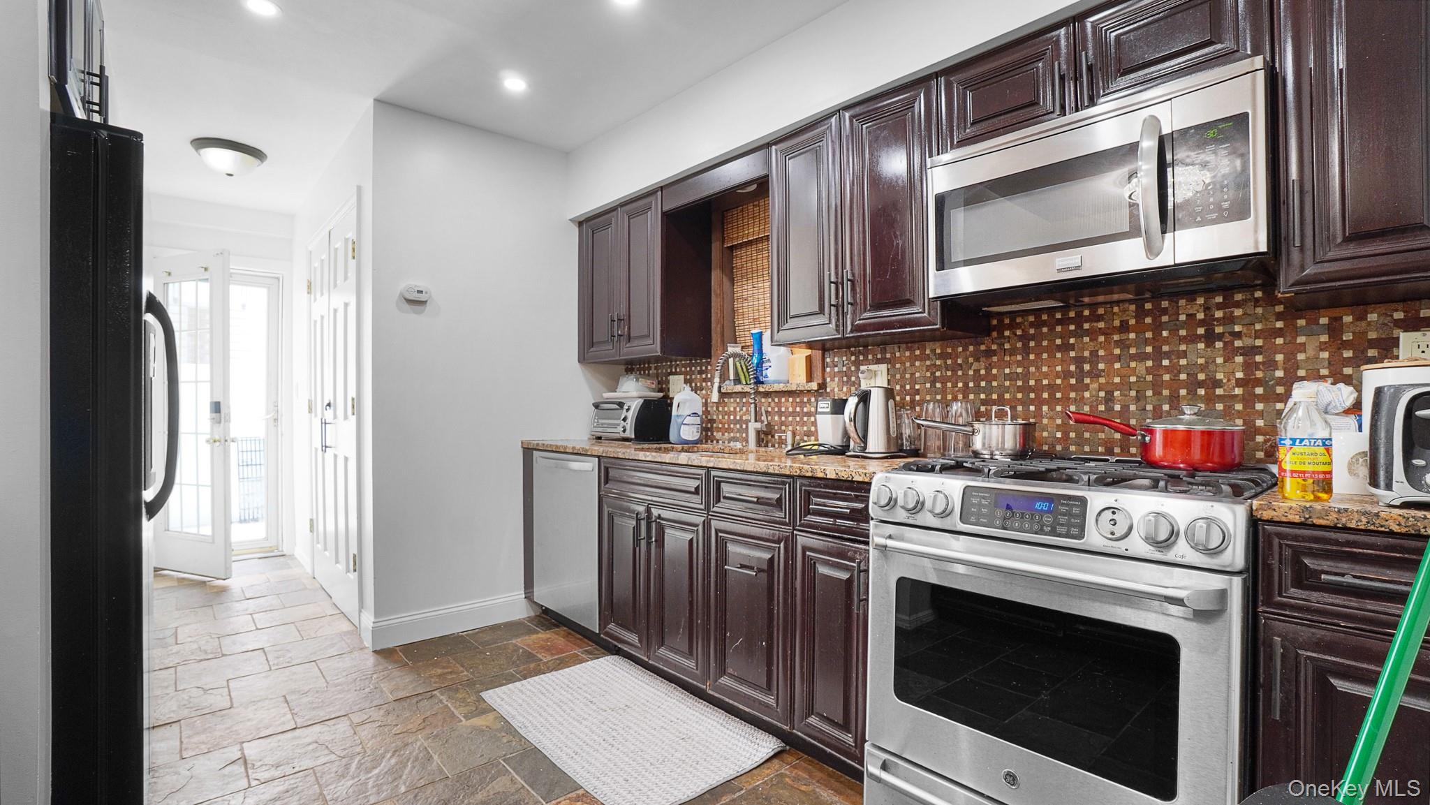 2694 Dorothy Street – For Sale photo 20