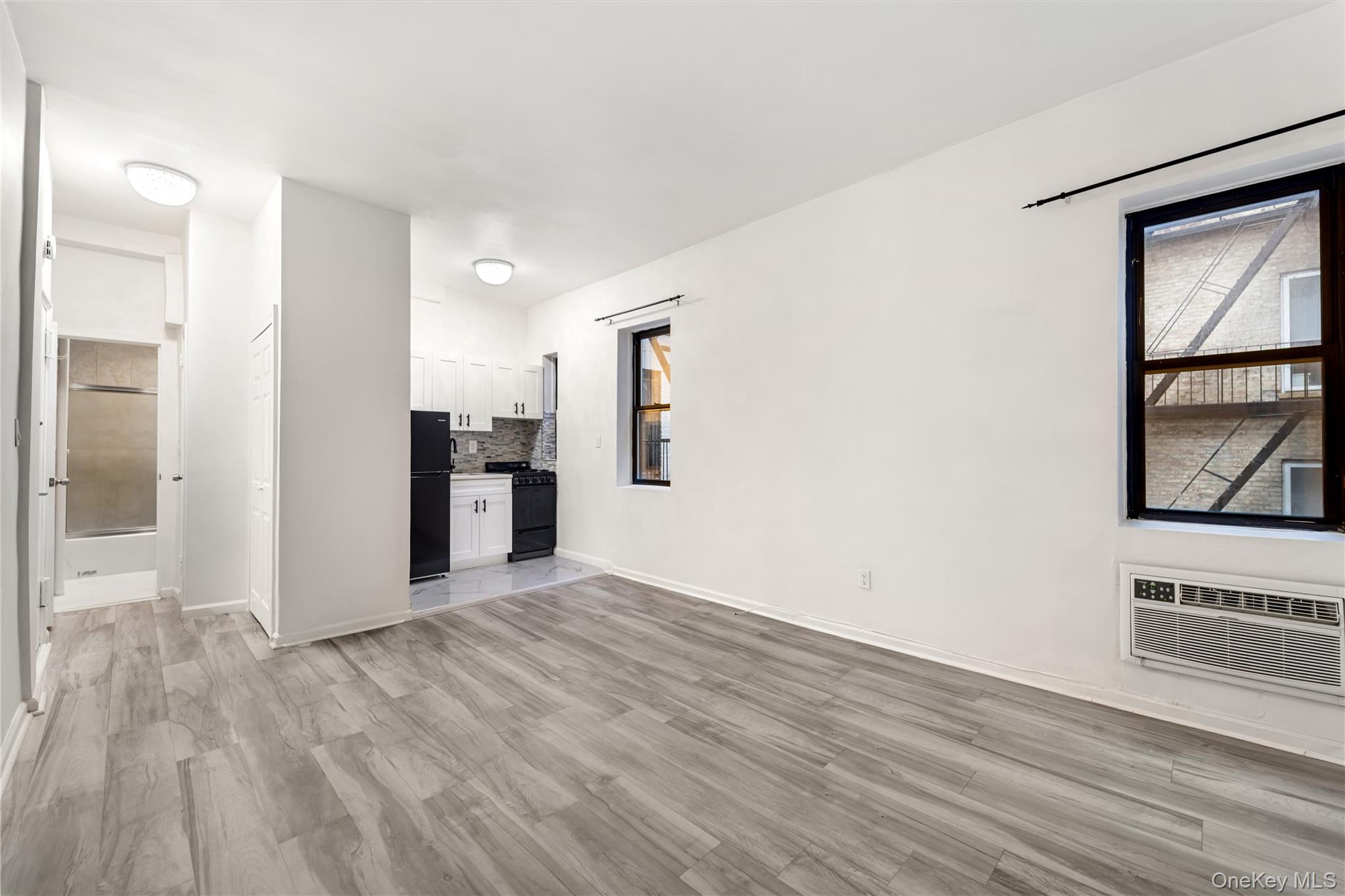 152 E 35th Street, Unit 5H photo 6