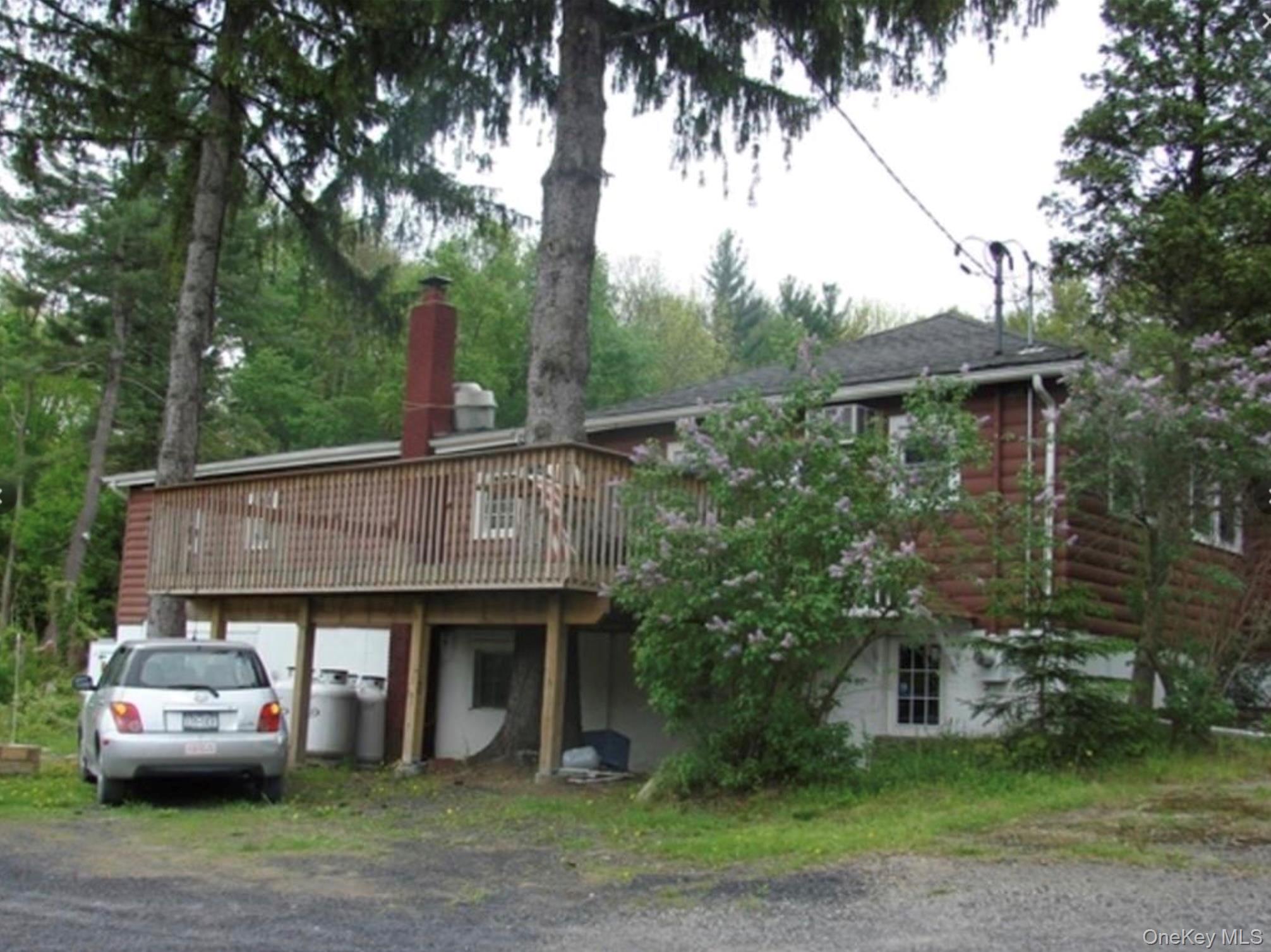 87 S Maple Avenue – For Sale photo 2