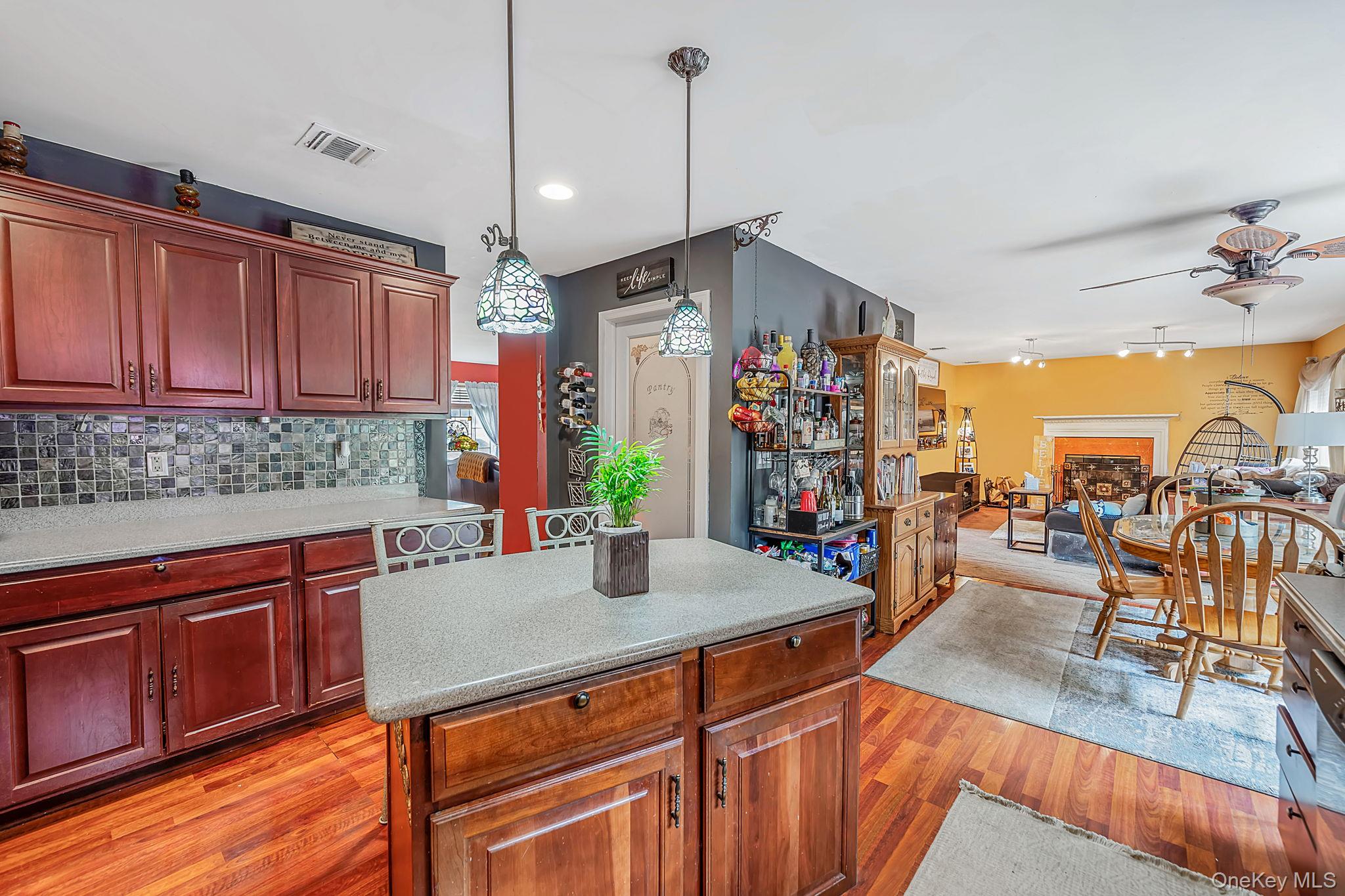 17 Holmes Avenue – For Sale photo 13