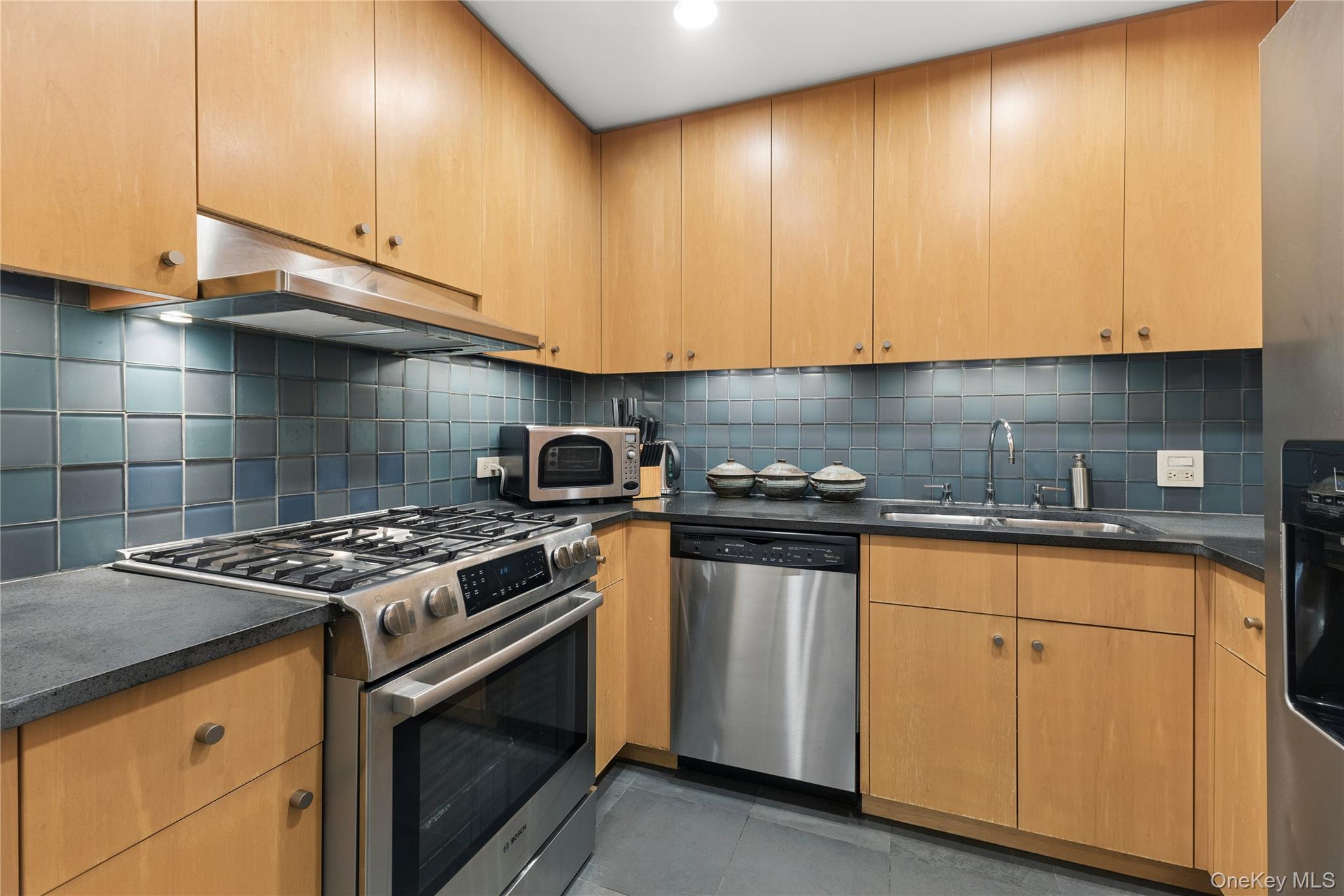 30 W 13th Street, Unit 4A photo 6