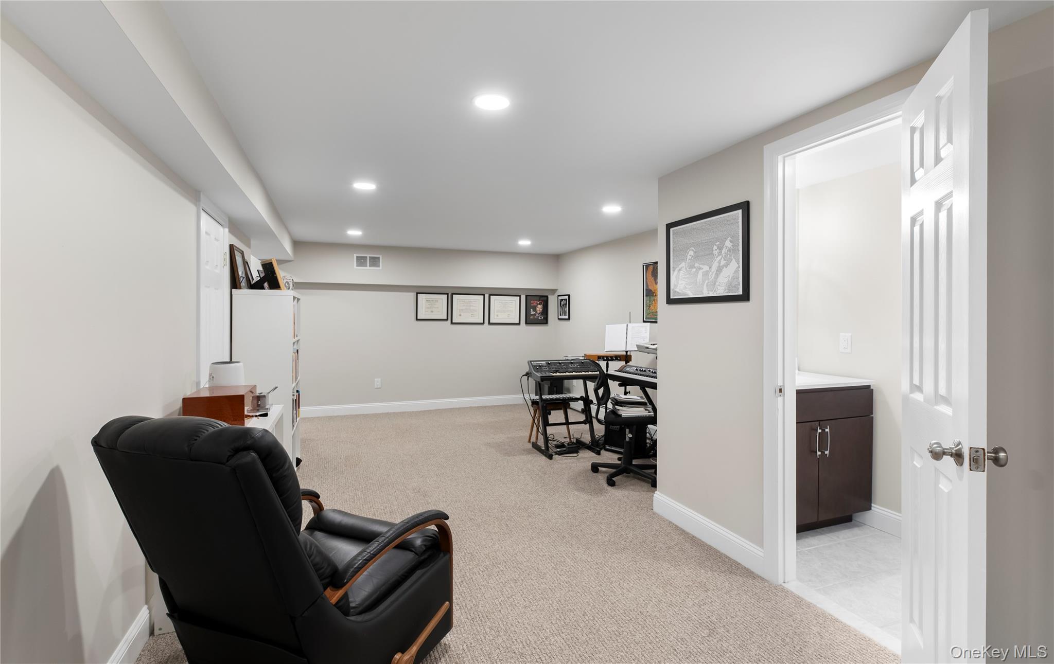12 Sickletown Road – For Sale photo 45