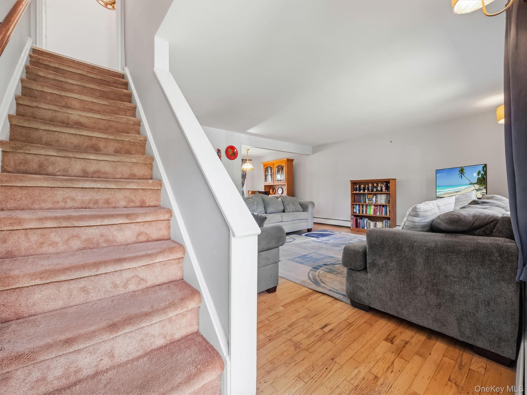 11 Hollow Drive – For Sale photo 5
