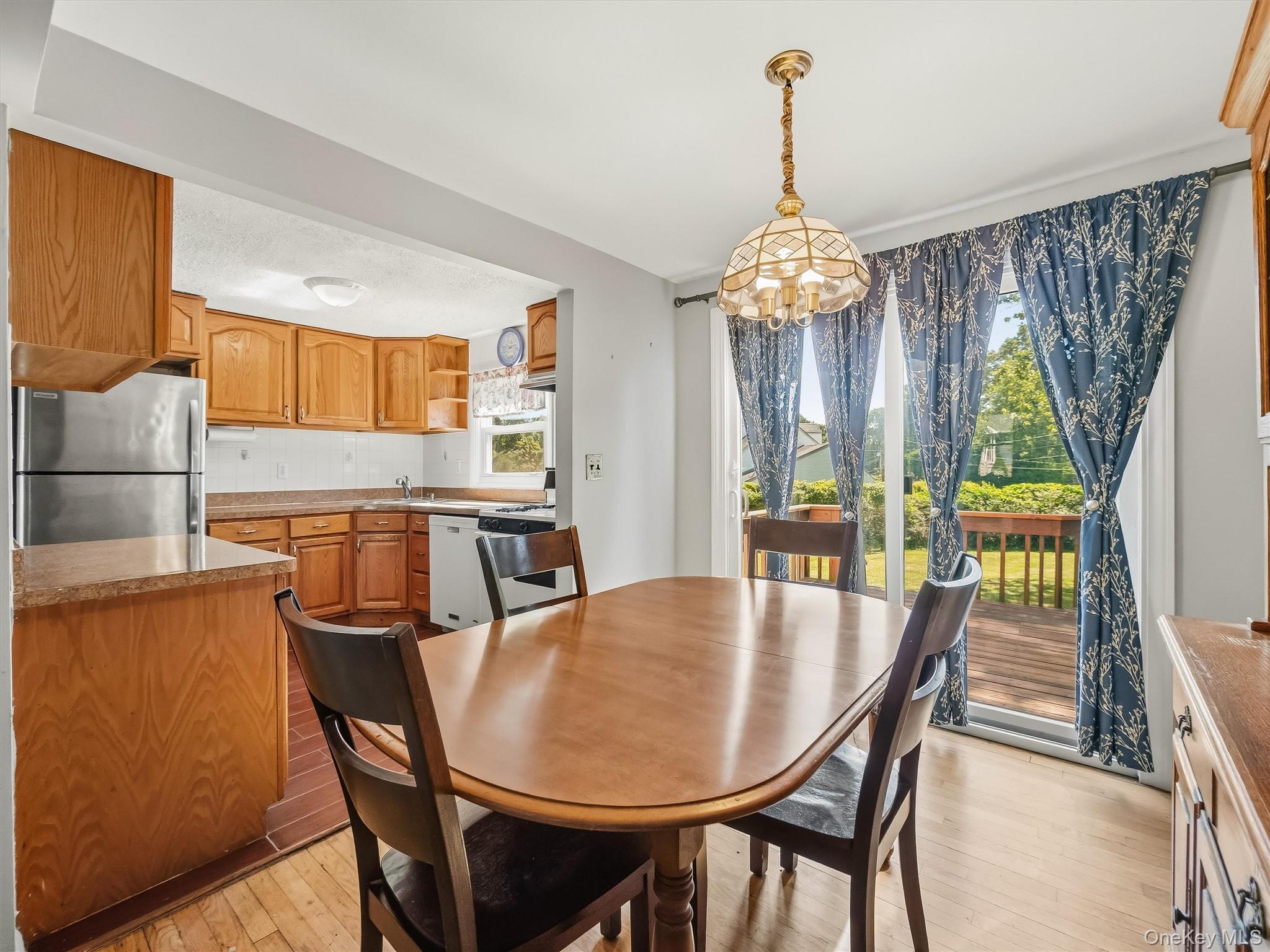 11 Hollow Drive – For Sale photo 10