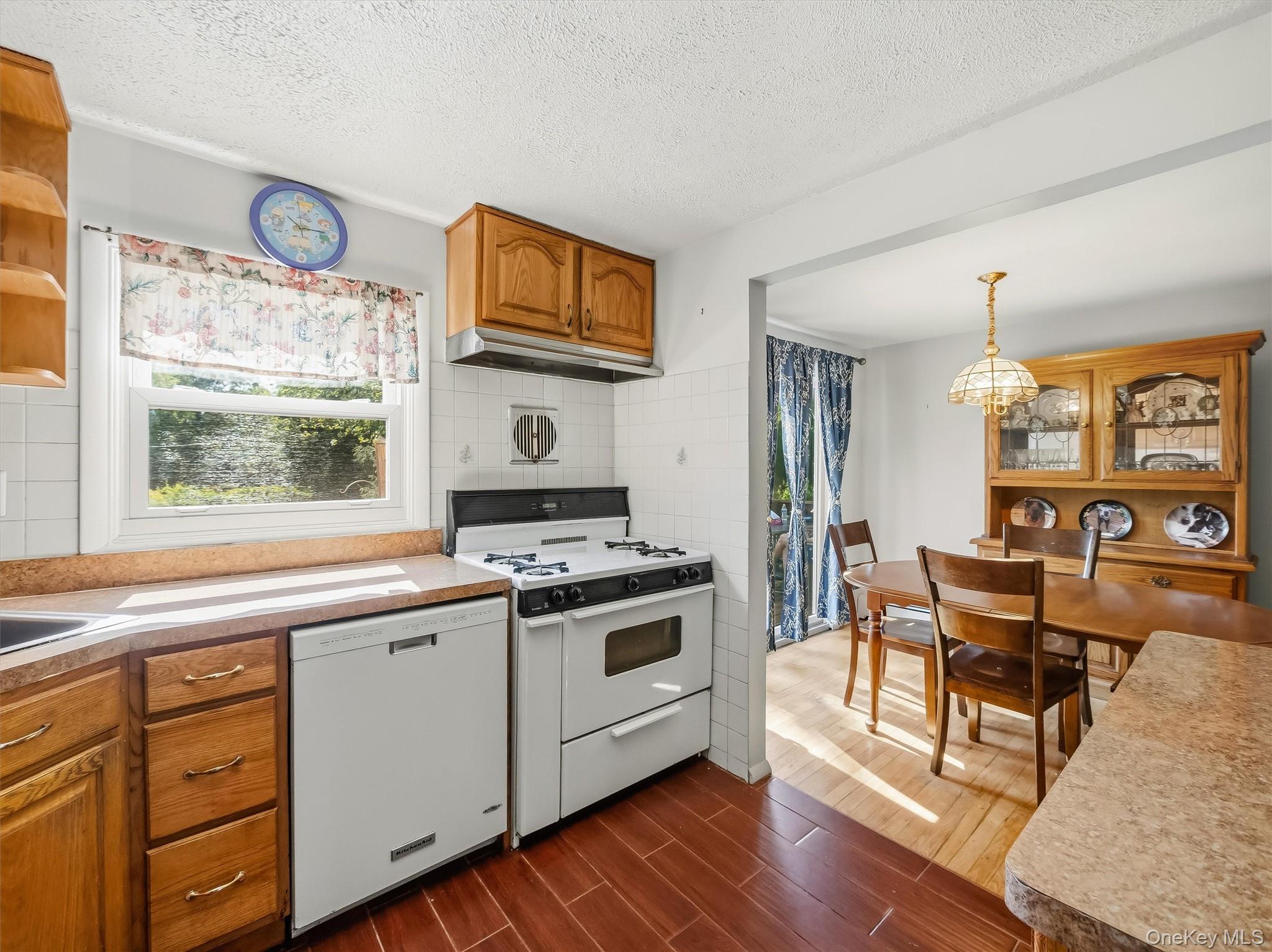 11 Hollow Drive – For Sale photo 14