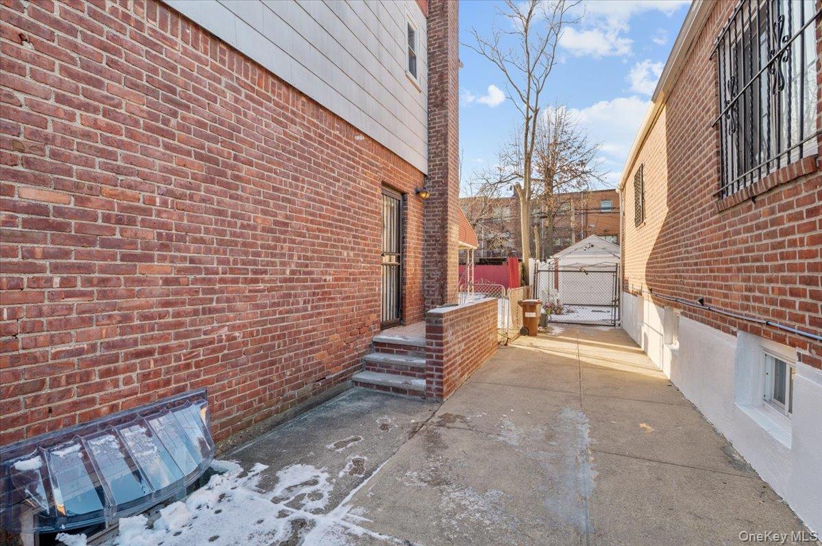11590 223rd Street – For Sale photo 17