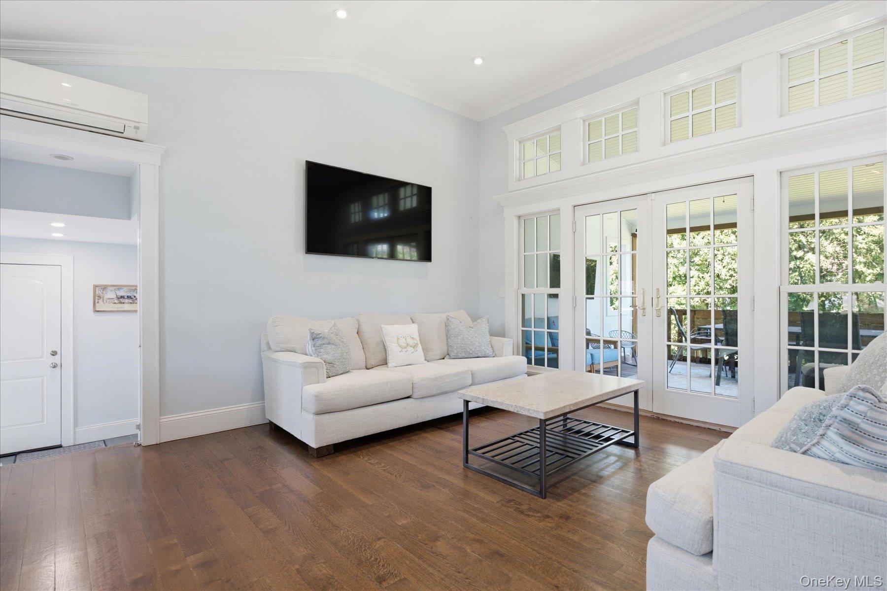 7 Vine Street – For Sale photo 5
